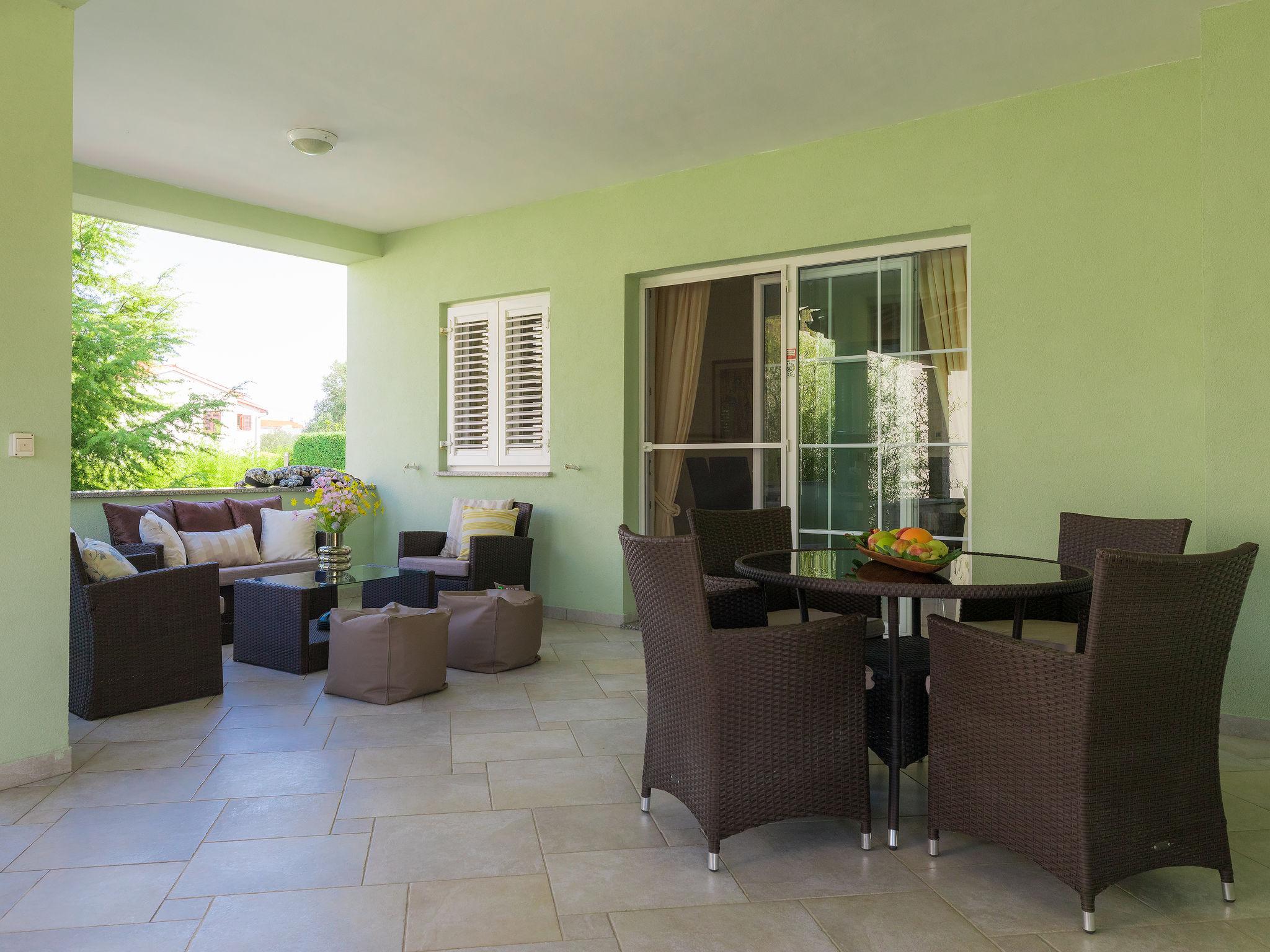 Photo 20 - 5 bedroom House in Pula with private pool and garden