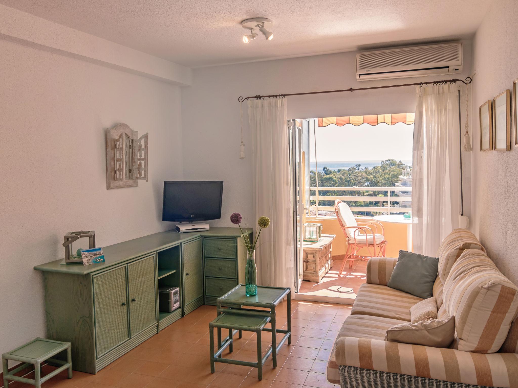 Foto 4 - Apartment mit 1 Schlafzimmer in Calp mit schwimmbad und garten