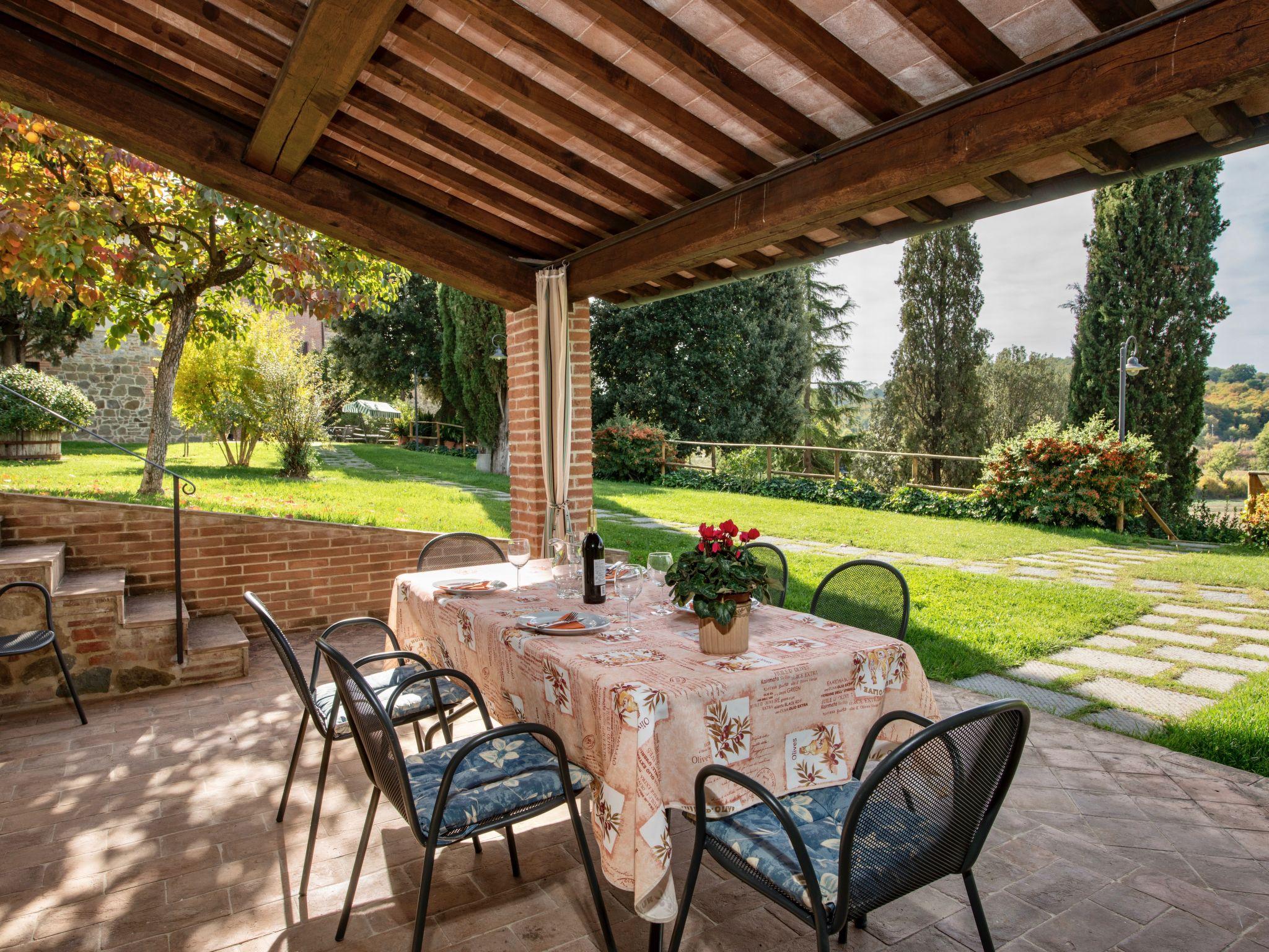 Foto 4 - Casa de 3 habitaciones en Città della Pieve con piscina y jardín