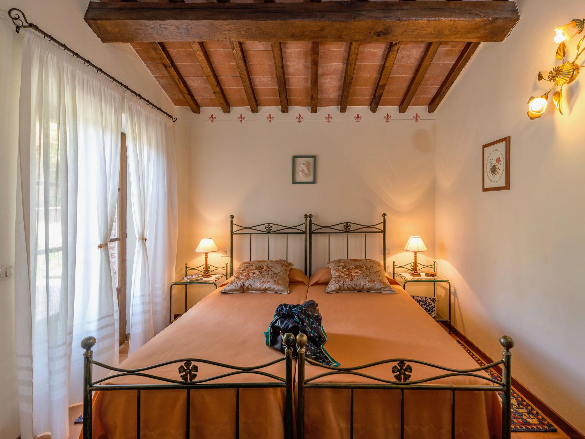 Foto 16 - Casa con 3 camere da letto a Città della Pieve con piscina e giardino