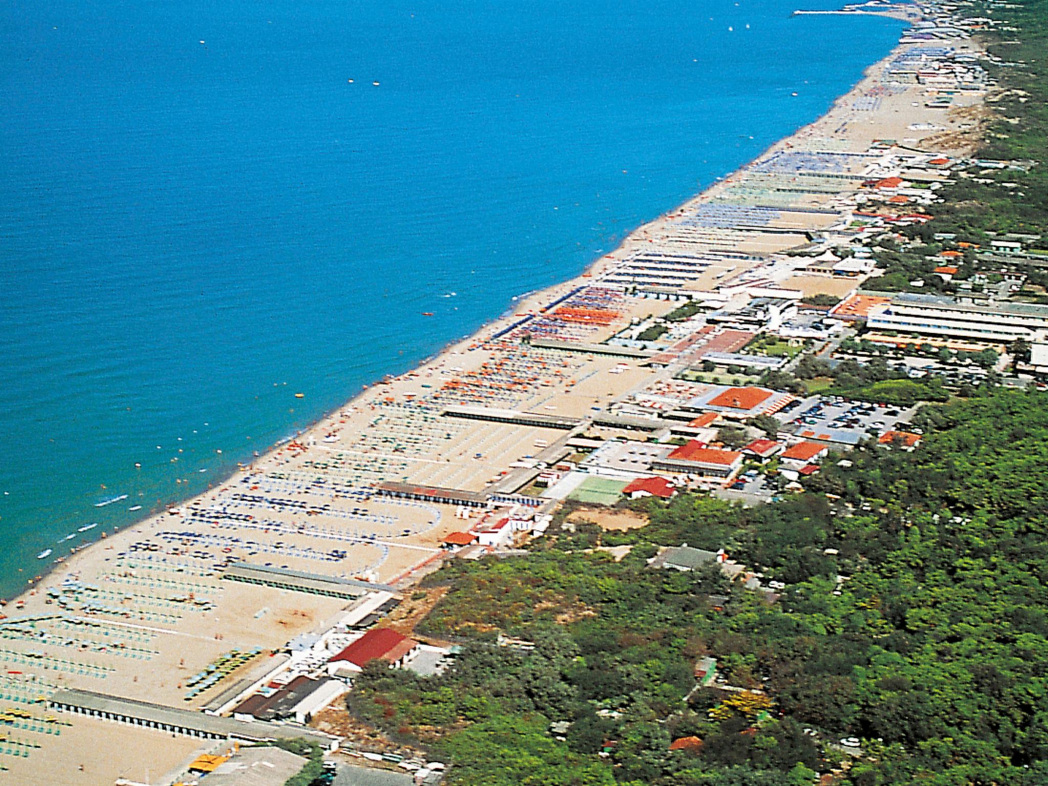 Foto 19 - Appartamento con 1 camera da letto a Pisa con piscina e vista mare