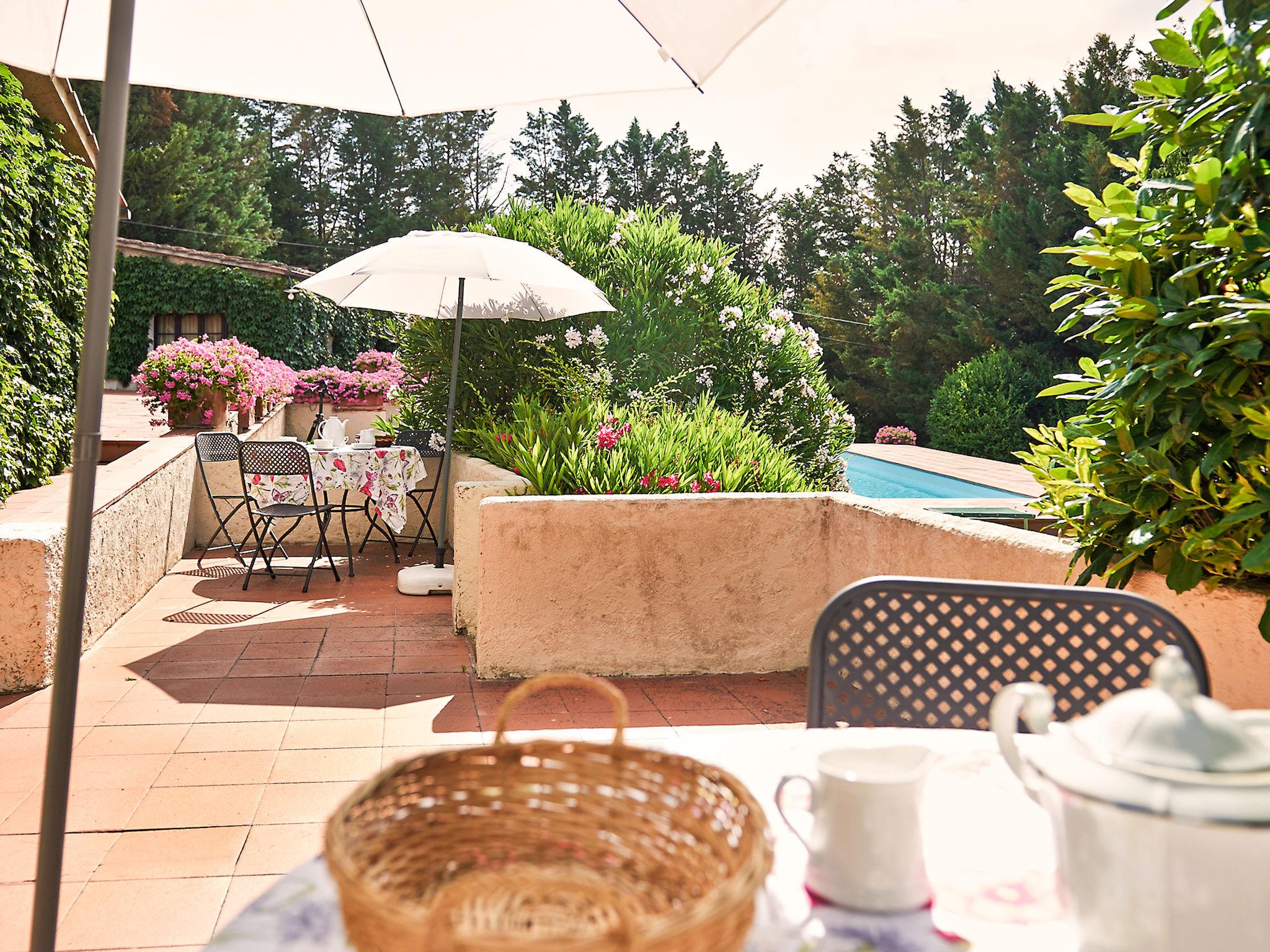 Photo 2 - Maison de 1 chambre à Colle di Val d'Elsa avec piscine et jardin