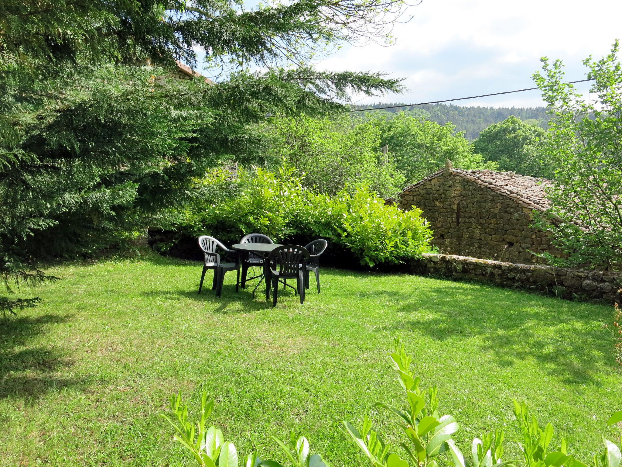 Photo 4 - Maison de 2 chambres à Vielprat avec jardin