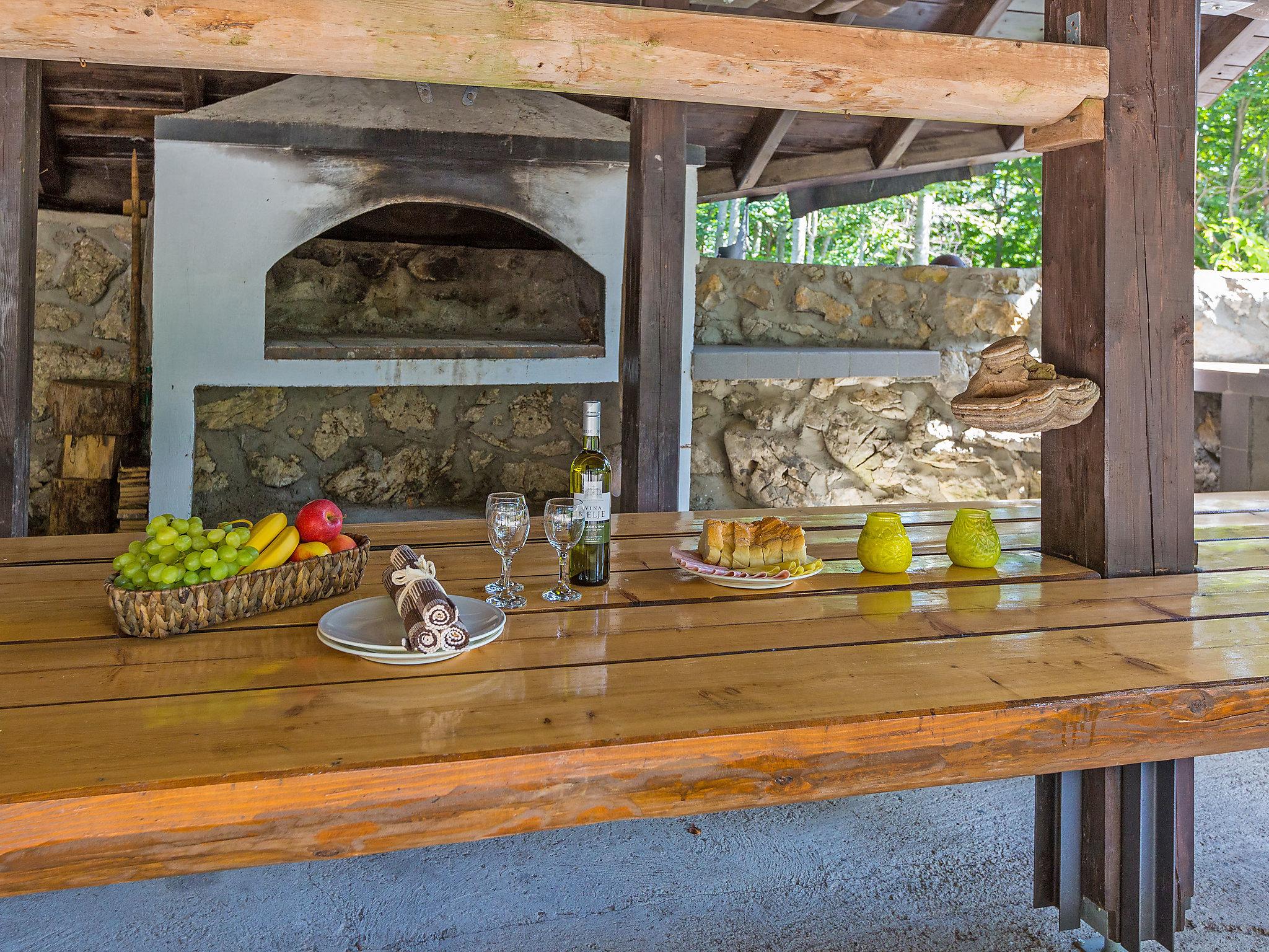 Photo 12 - Maison de 4 chambres à Novi Vinodolski avec piscine privée et vues à la mer