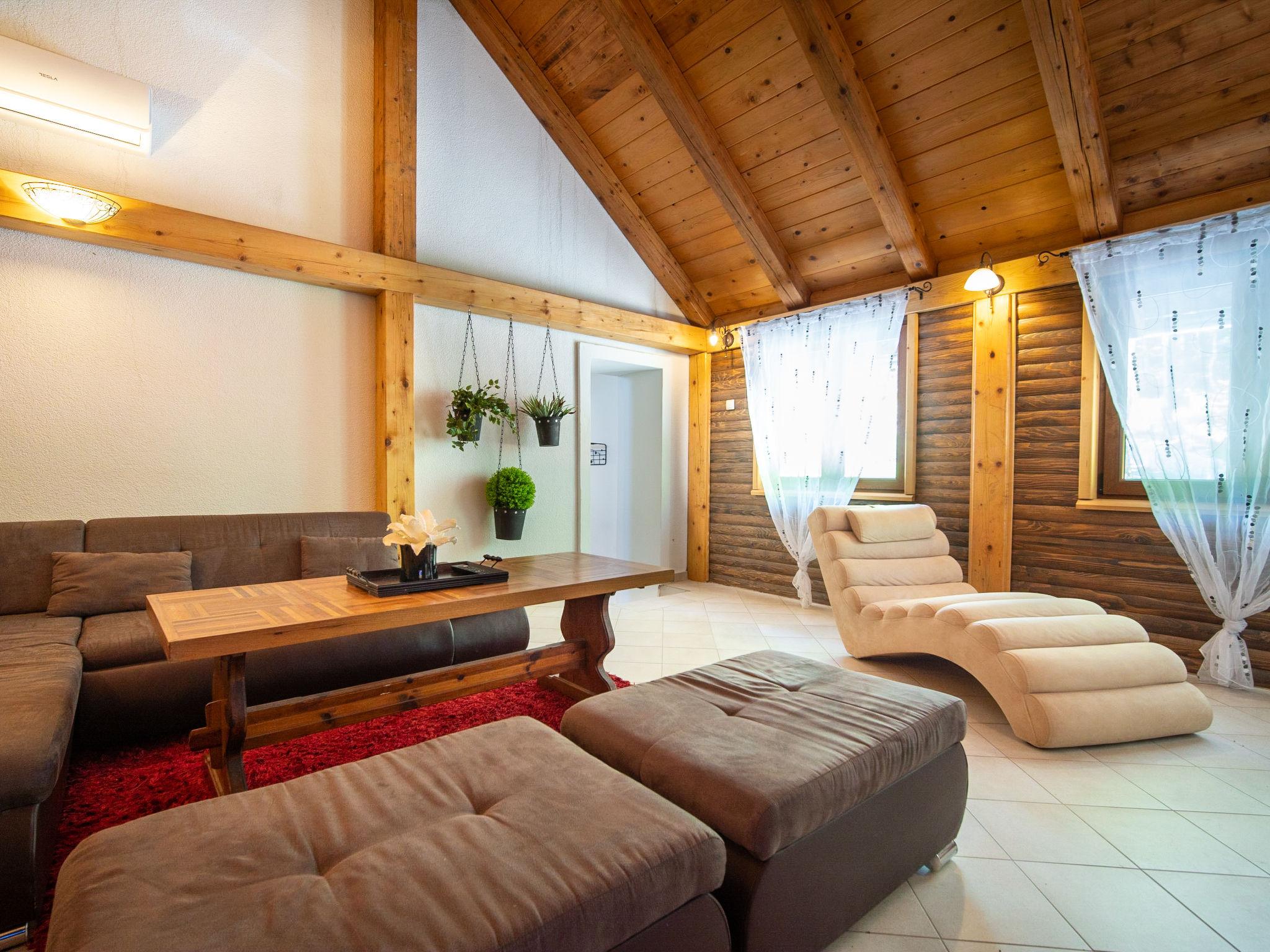 Photo 4 - 4 bedroom House in Novi Vinodolski with private pool and sea view