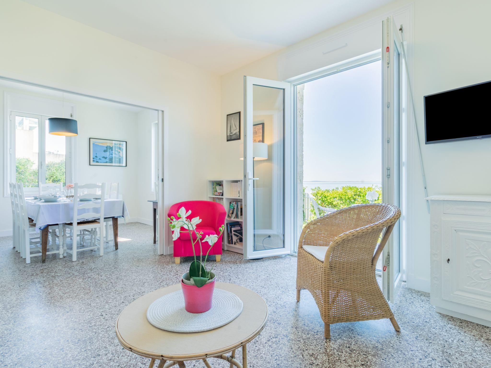 Photo 4 - Maison de 3 chambres à Saint-Palais-sur-Mer avec terrasse et vues à la mer