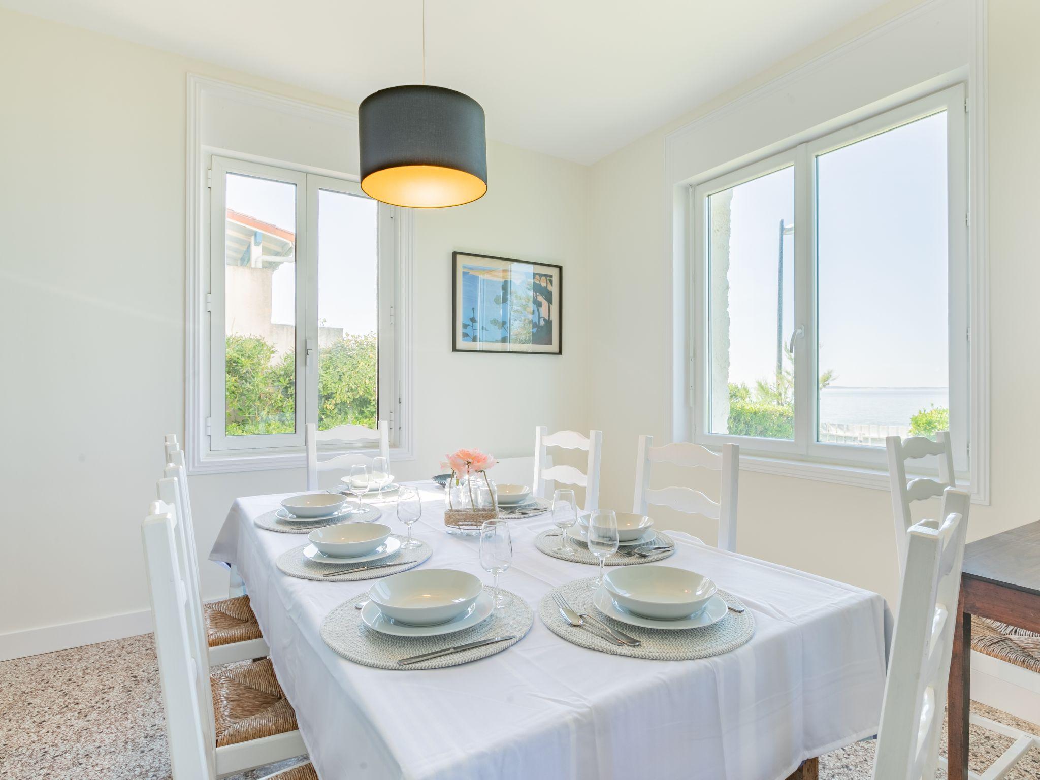 Photo 10 - 3 bedroom House in Saint-Palais-sur-Mer with terrace and sea view