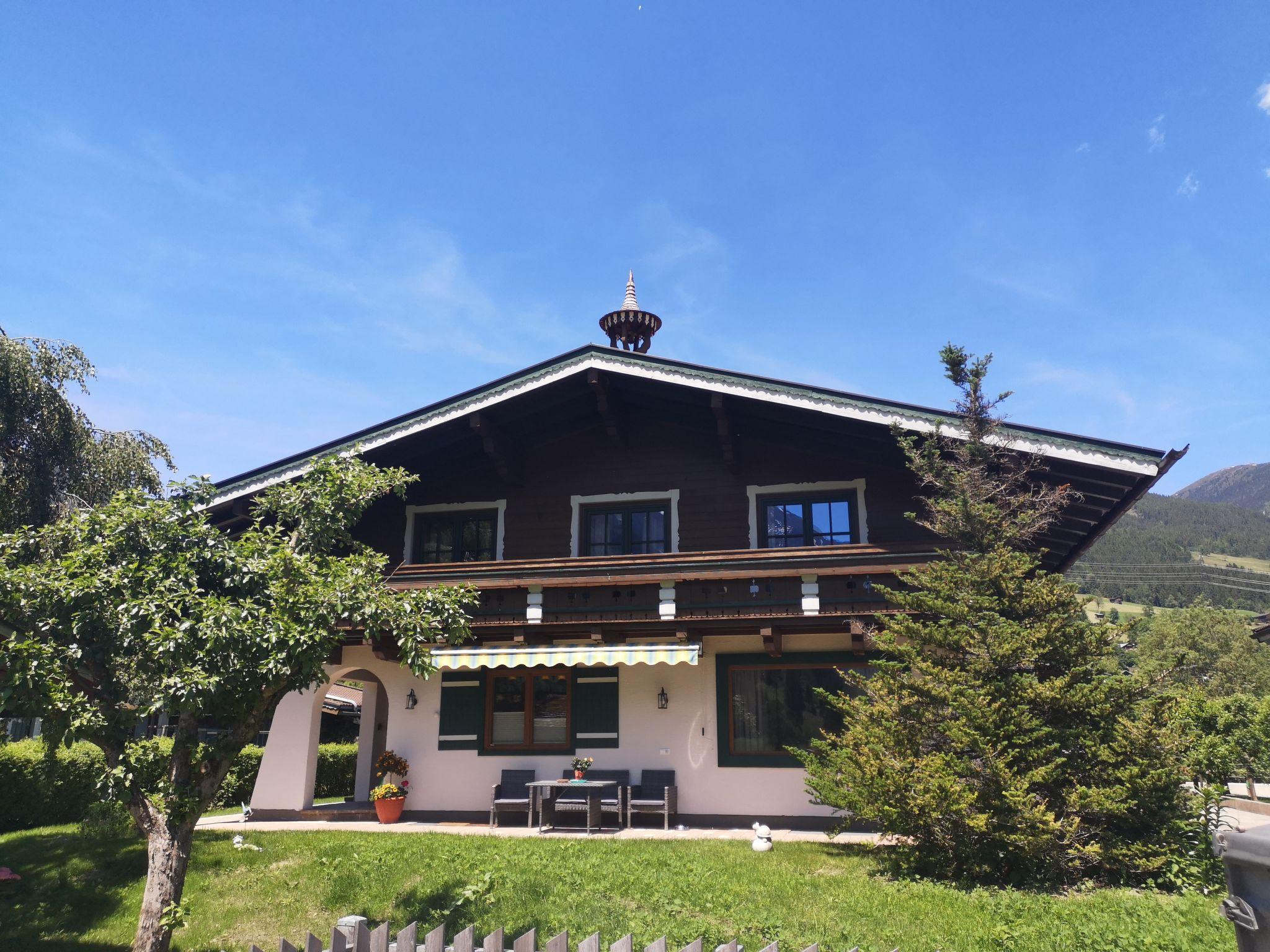 Photo 7 - Maison de 4 chambres à Neukirchen am Großvenediger avec terrasse et vues sur la montagne