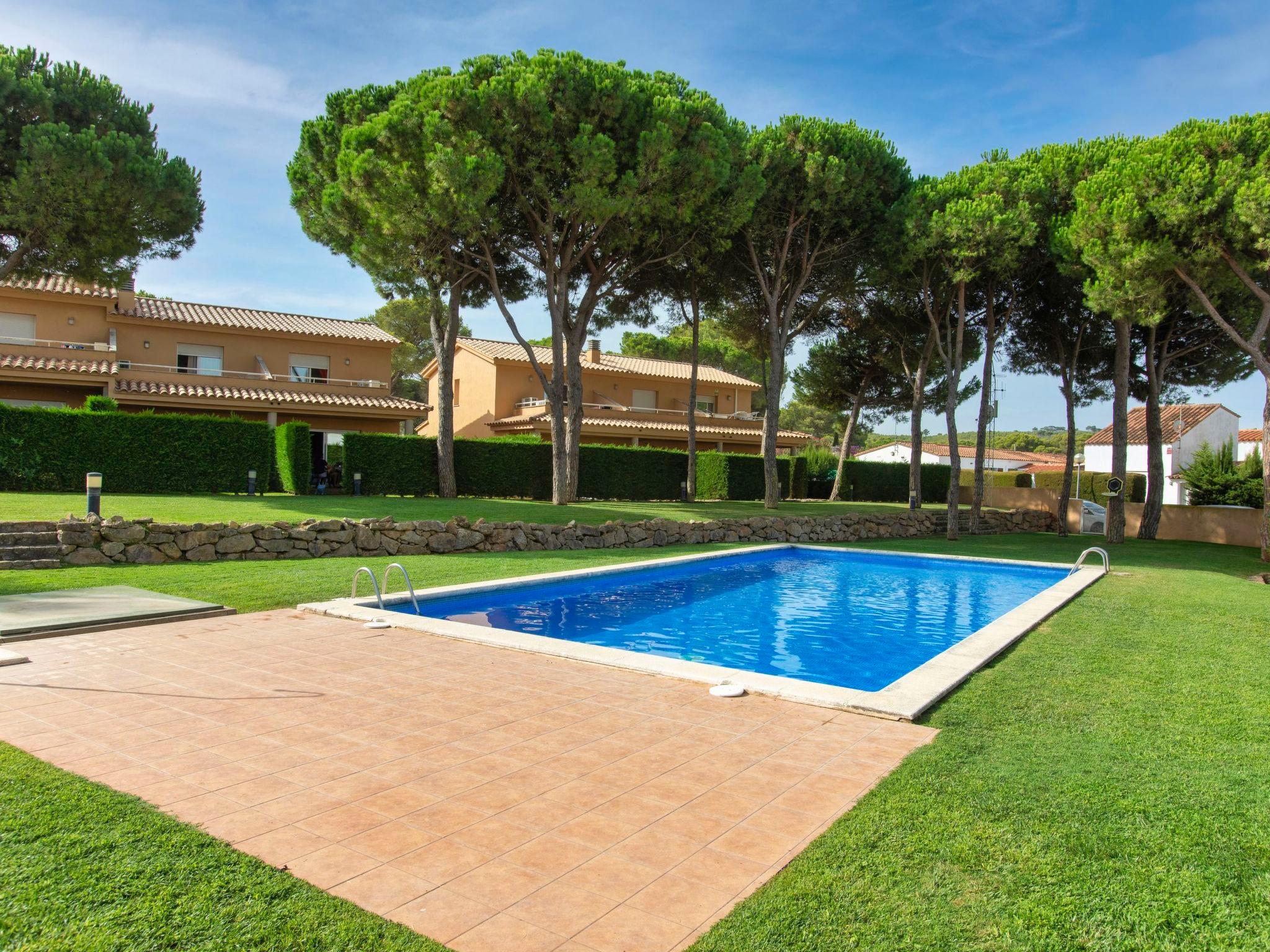 Photo 16 - Maison de 3 chambres à l'Escala avec piscine et vues à la mer