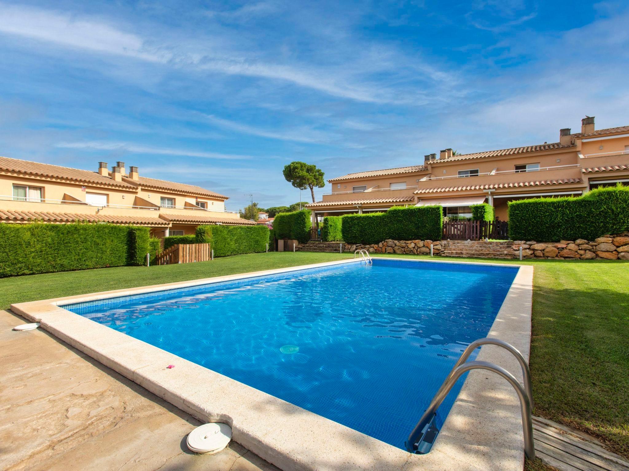 Photo 18 - Maison de 3 chambres à l'Escala avec piscine et jardin