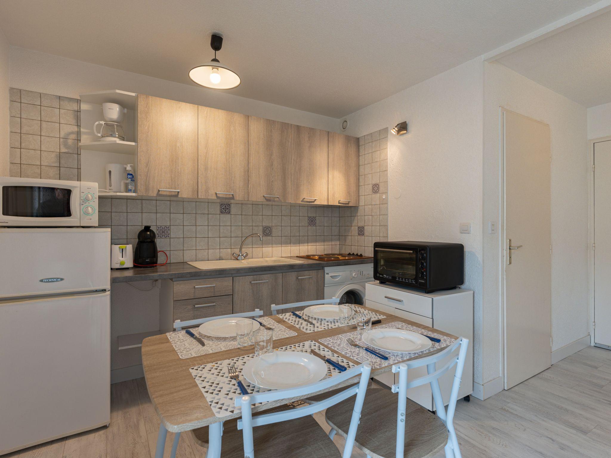 Foto 3 - Appartamento con 2 camere da letto a Agde con terrazza e vista mare