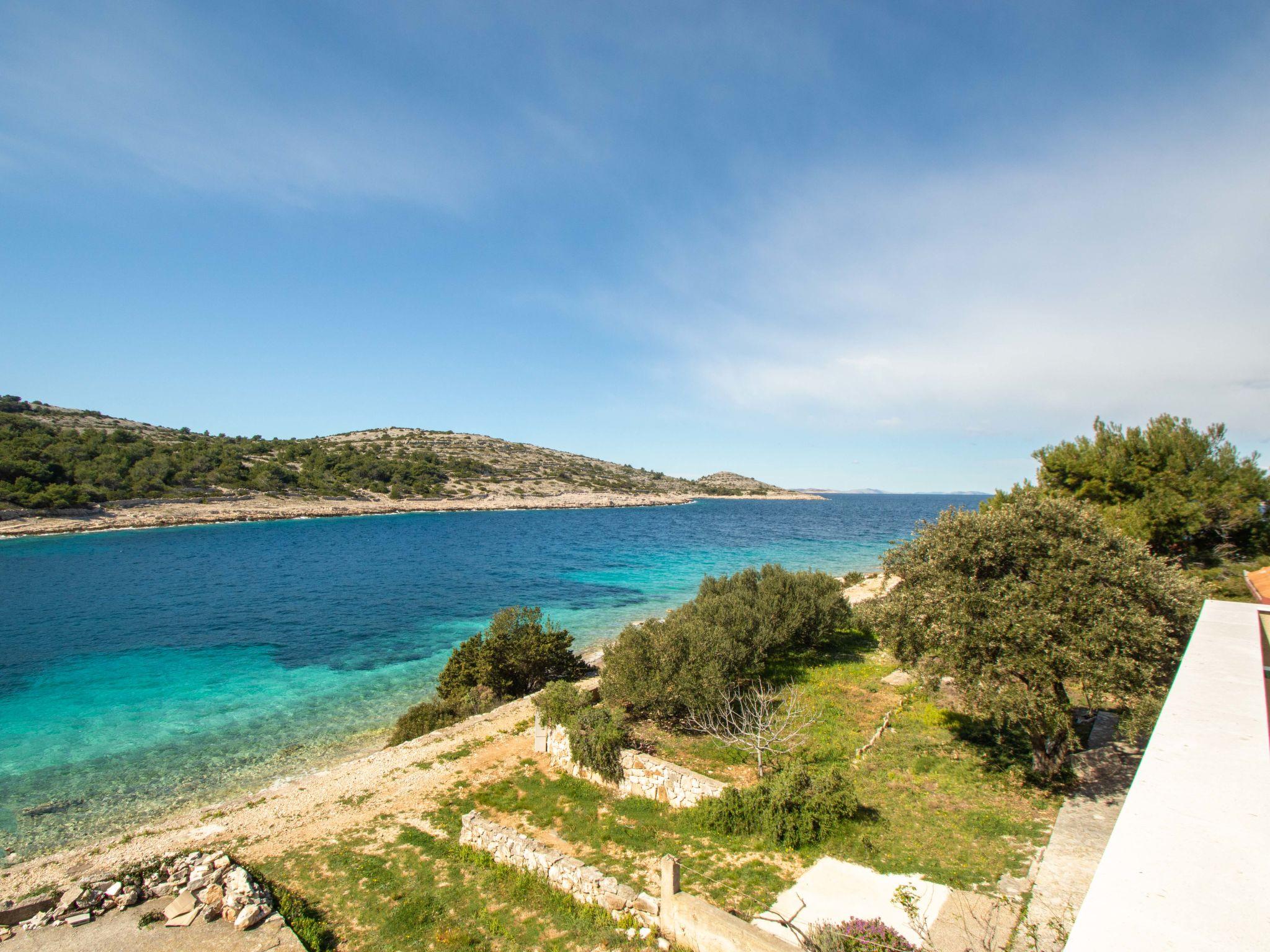 Photo 9 - Maison de 4 chambres à Sibenik avec terrasse et vues à la mer