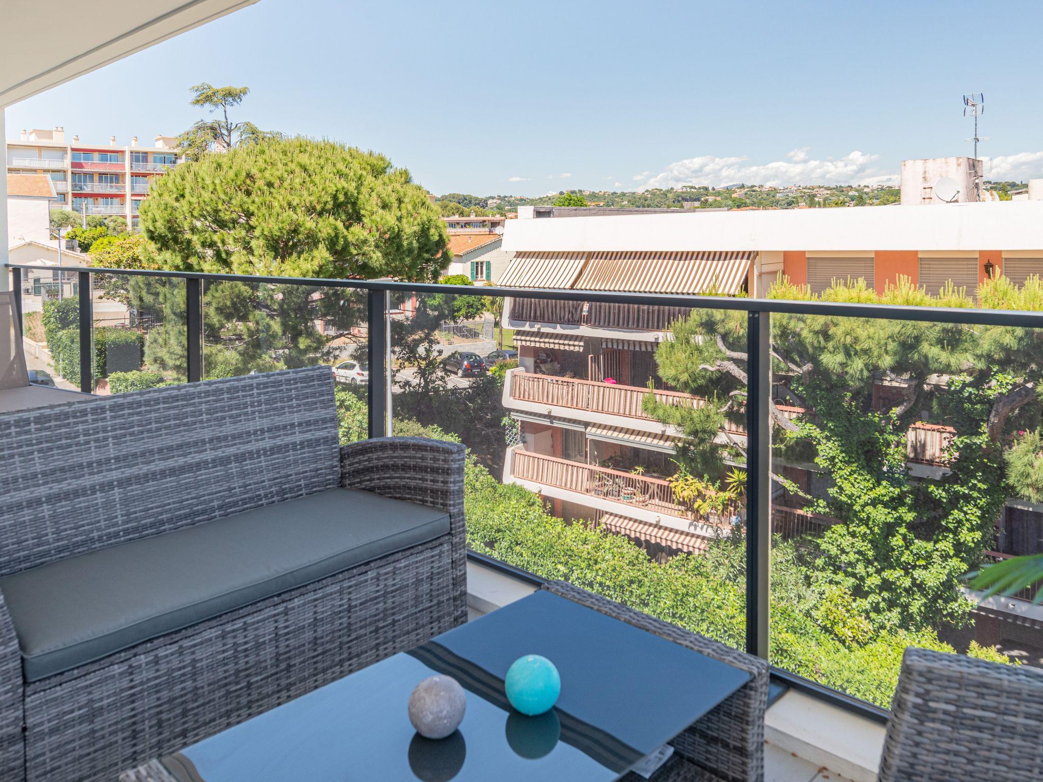 Foto 5 - Apartamento de 1 habitación en Cagnes-sur-Mer con terraza