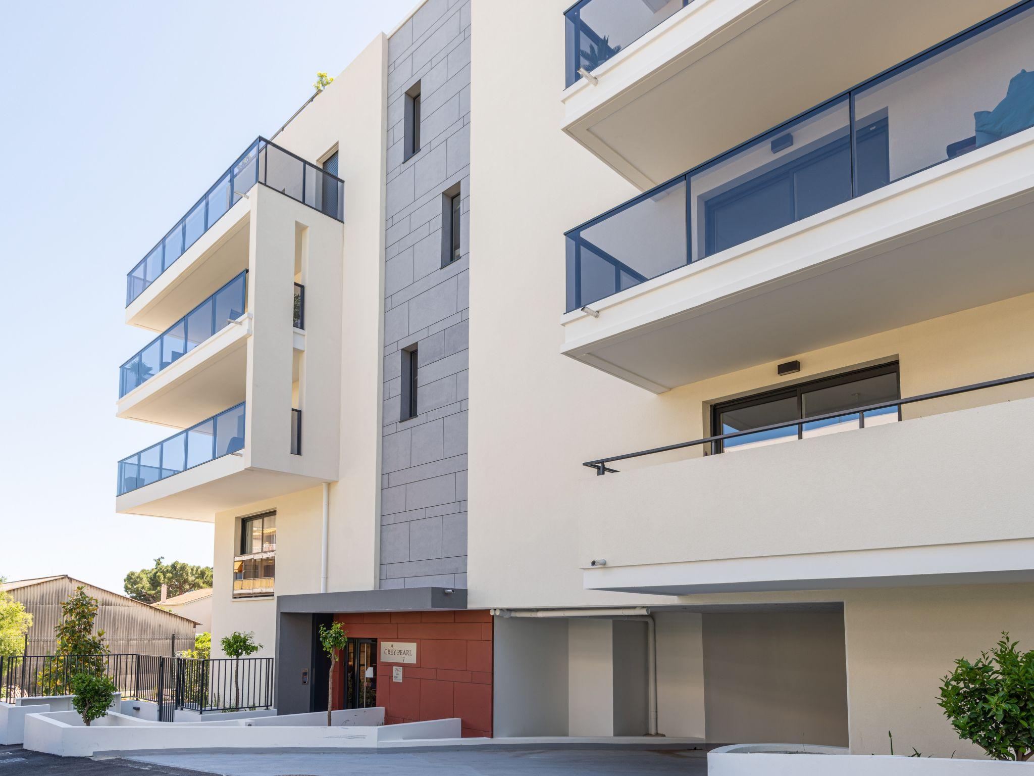 Photo 27 - 1 bedroom Apartment in Cagnes-sur-Mer with terrace and sea view