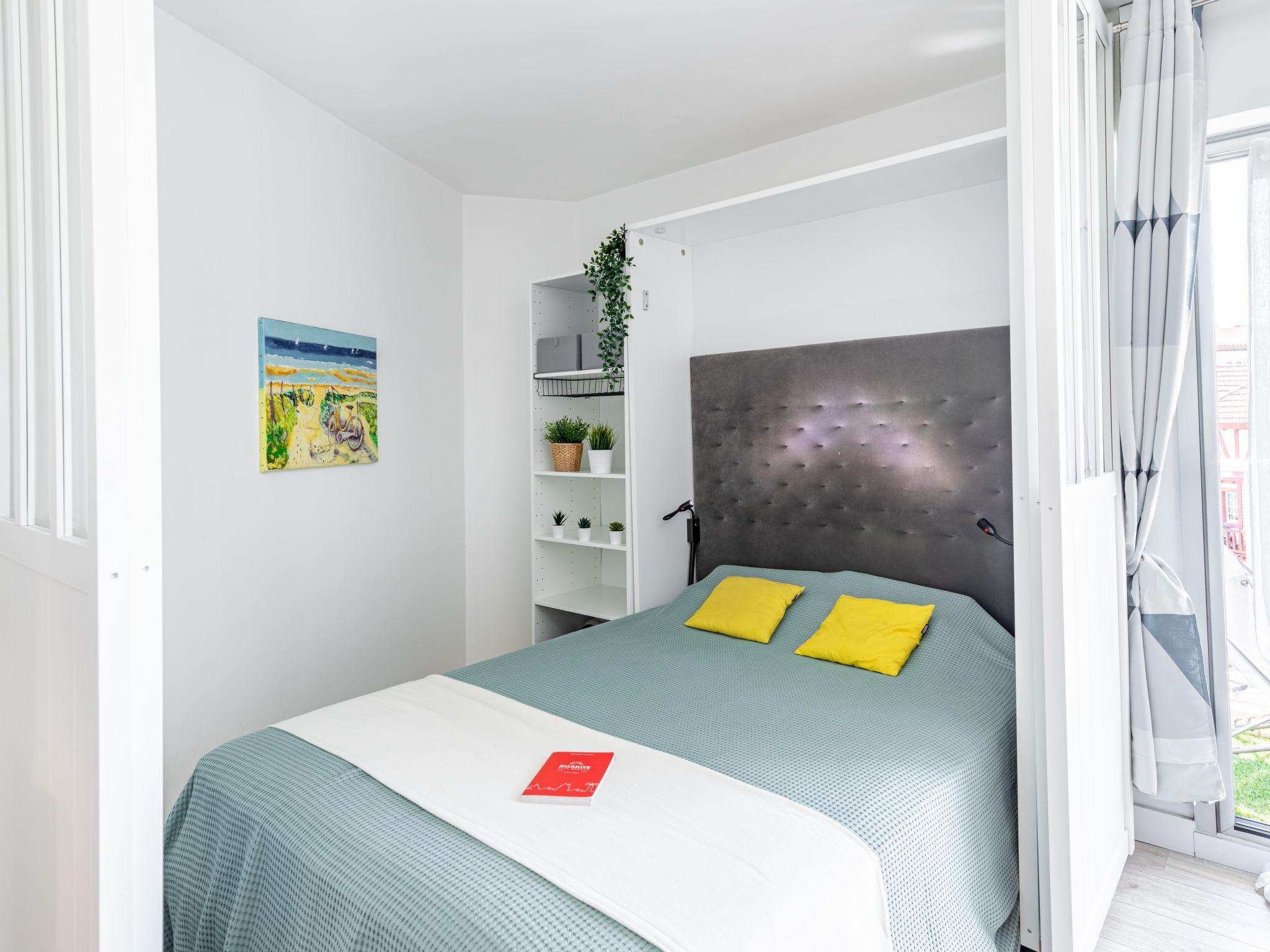 Foto 3 - Apartamento de 1 habitación en Biarritz con vistas al mar