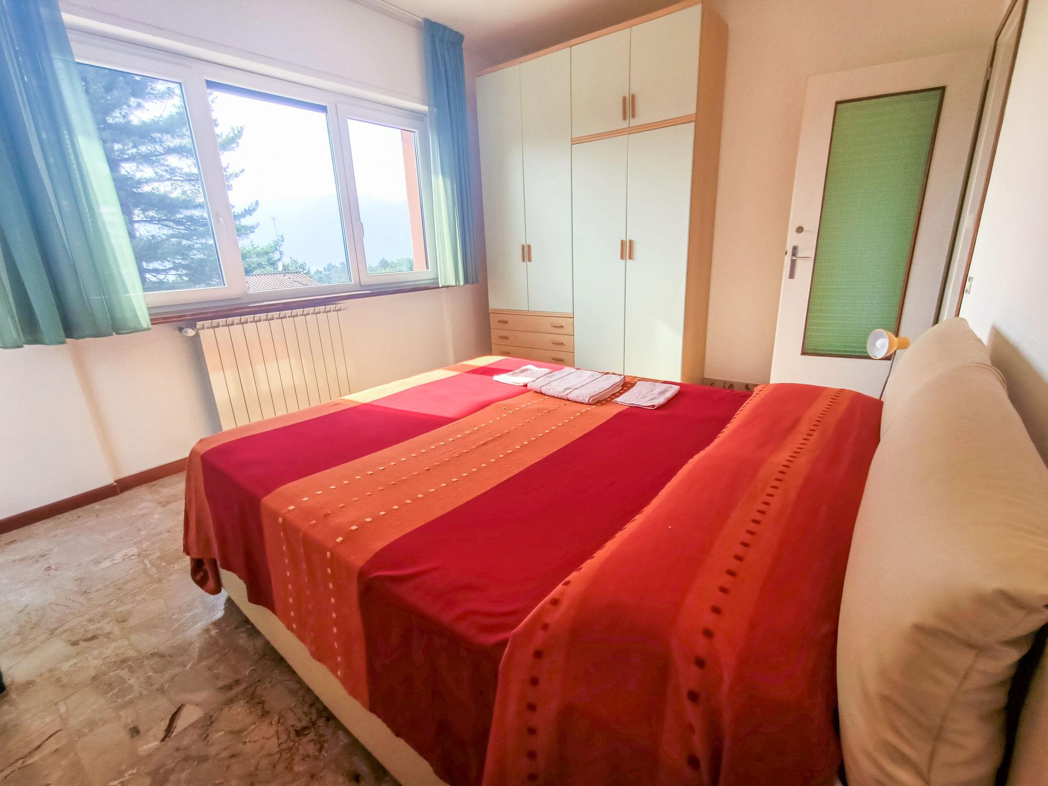Foto 13 - Apartamento de 3 quartos em Luino com piscina e vista para a montanha