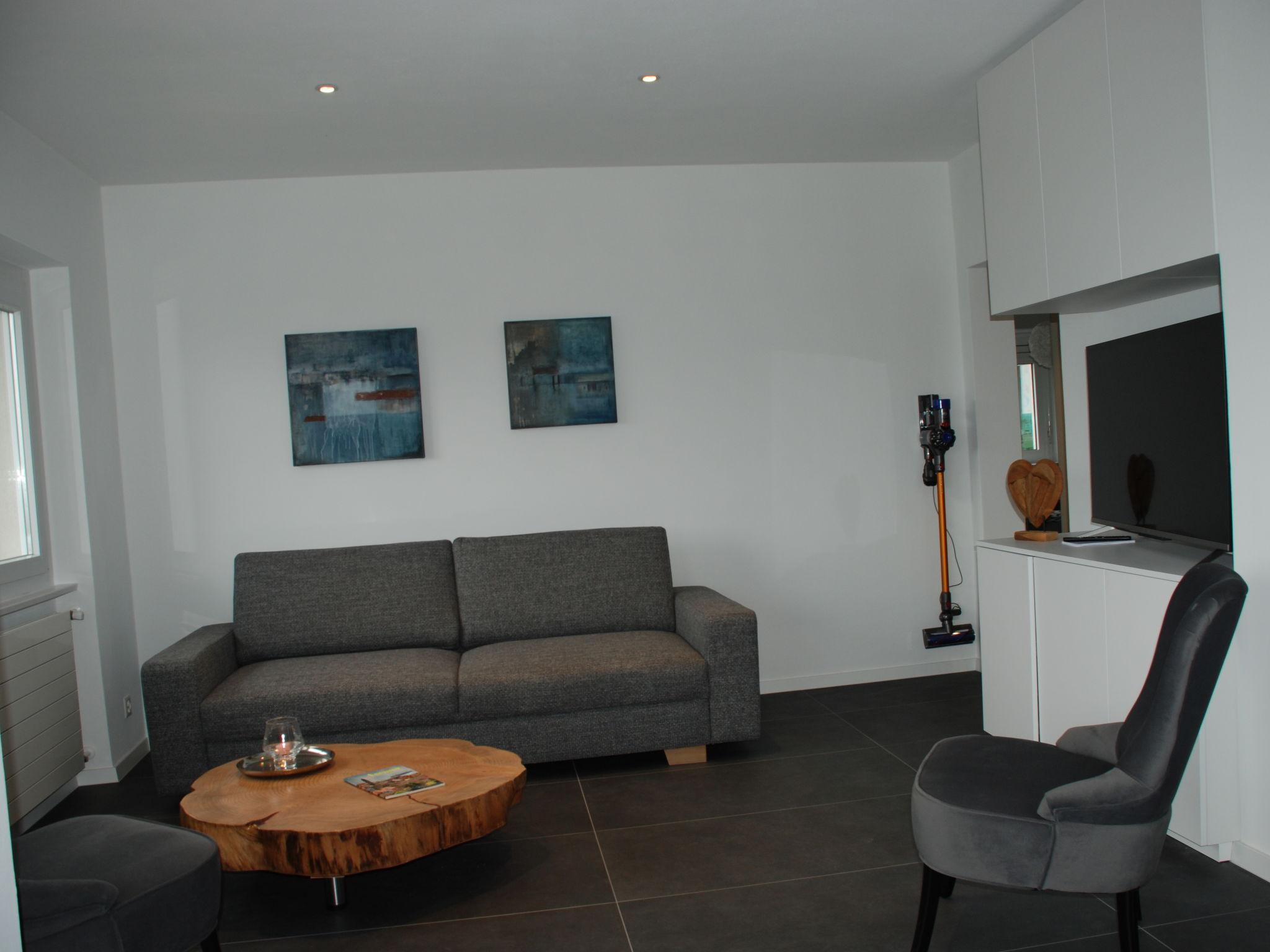 Photo 2 - 2 bedroom Apartment in Locarno with mountain view