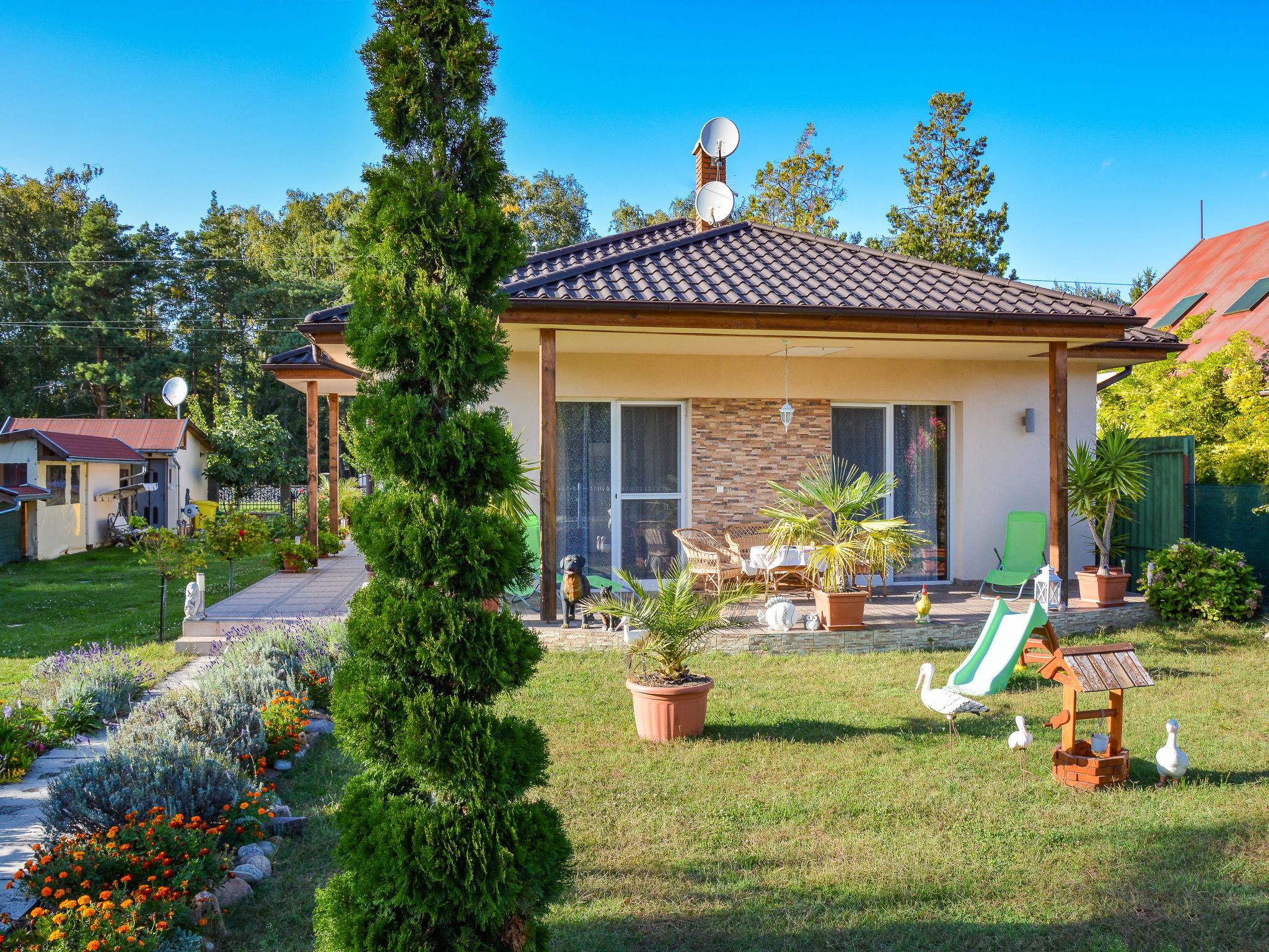 Photo 2 - Appartement de 2 chambres à Balatonboglár avec jardin et terrasse