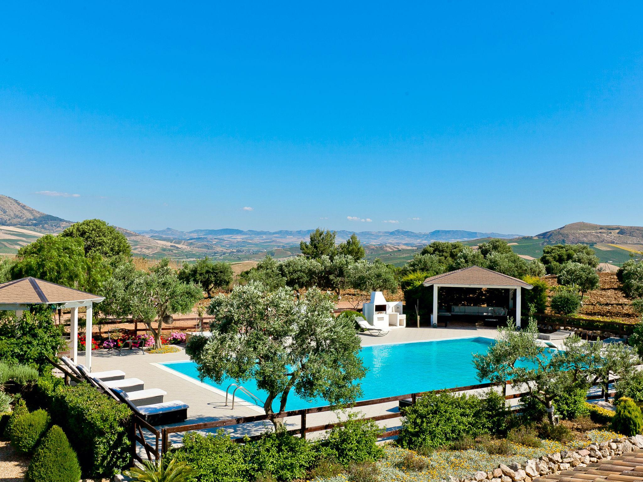 Foto 21 - Casa de 4 quartos em Castellammare del Golfo com piscina privada e jardim