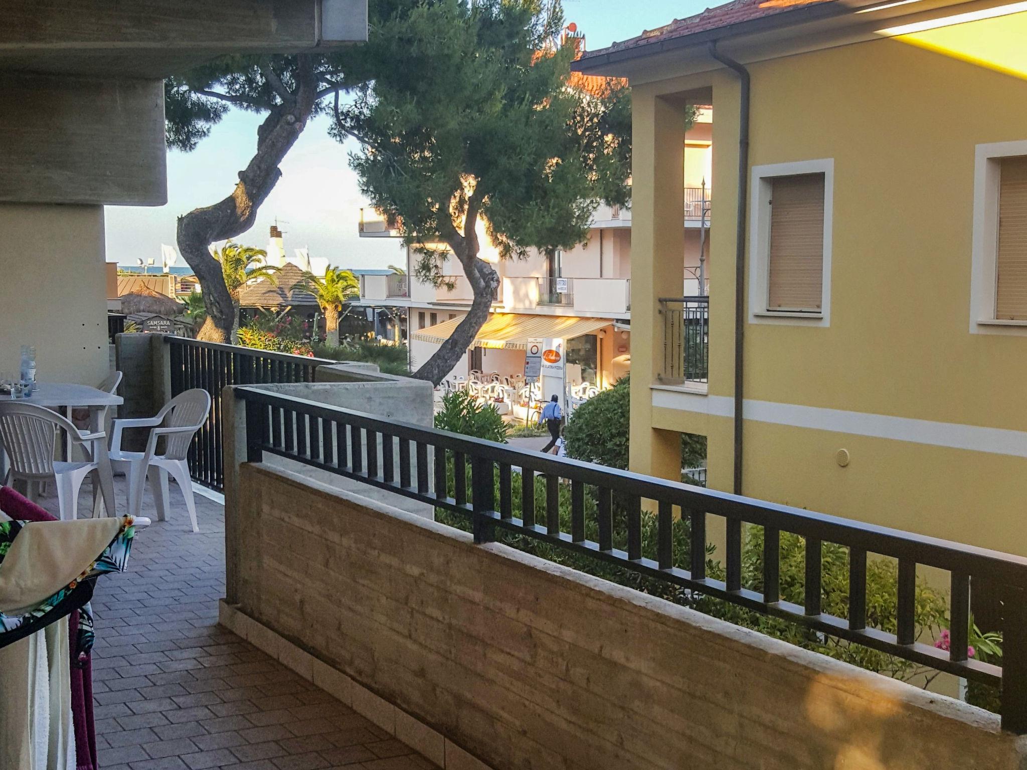 Foto 9 - Appartamento con 1 camera da letto a Silvi con terrazza e vista mare