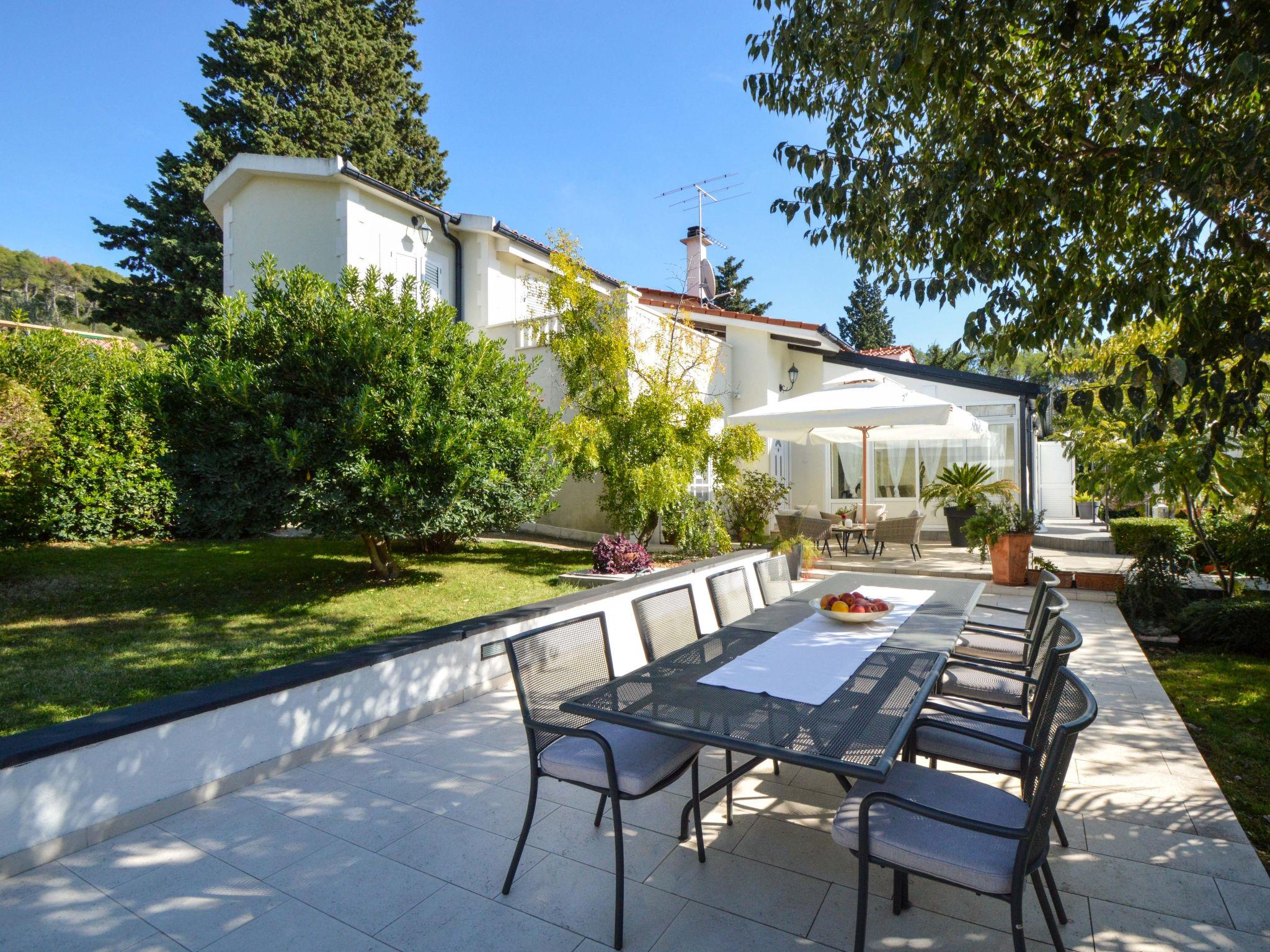 Photo 6 - Maison de 2 chambres à Sibenik avec piscine privée et jardin