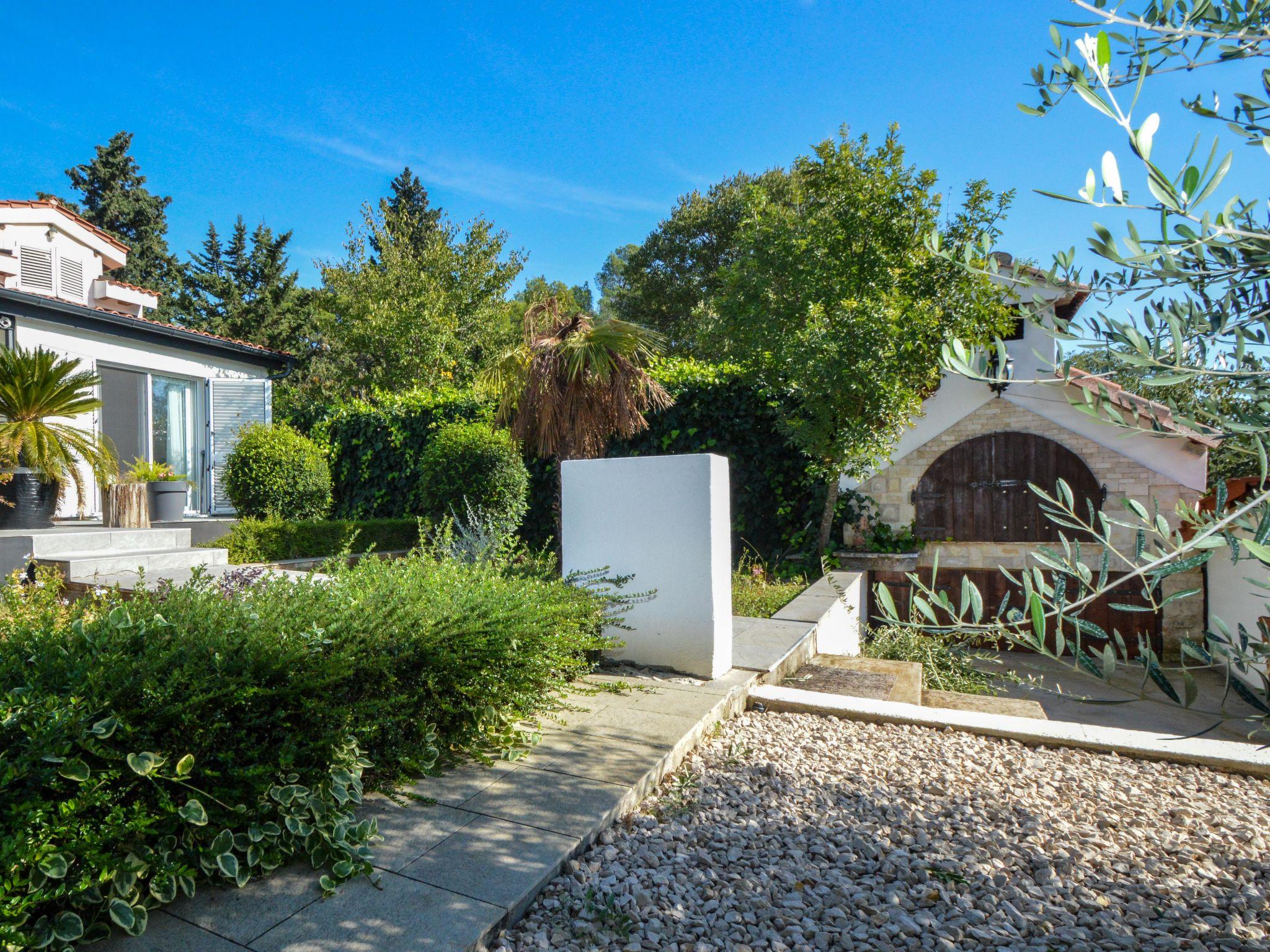 Foto 41 - Casa de 2 quartos em Sibenik com piscina privada e jardim