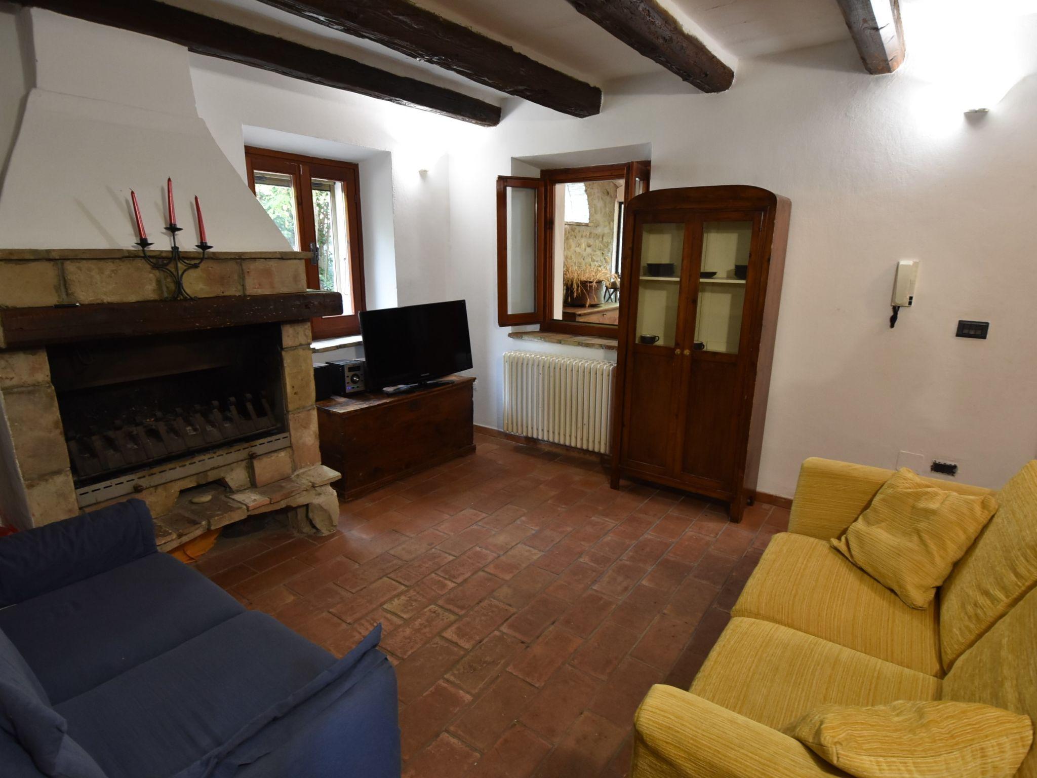 Photo 15 - 5 bedroom House in Gemmano with private pool and garden