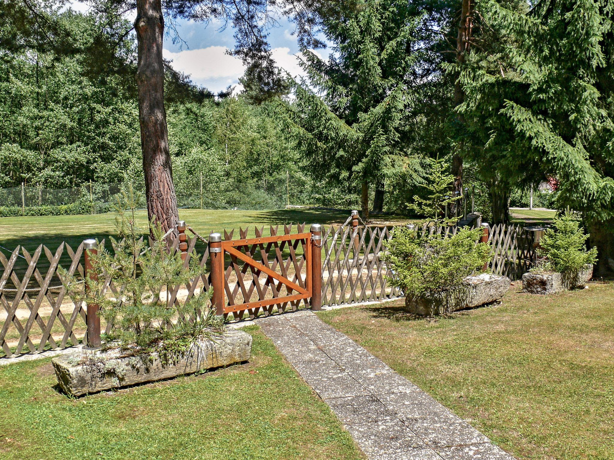 Photo 34 - Maison de 3 chambres à Mokrý Lom avec piscine privée et jardin