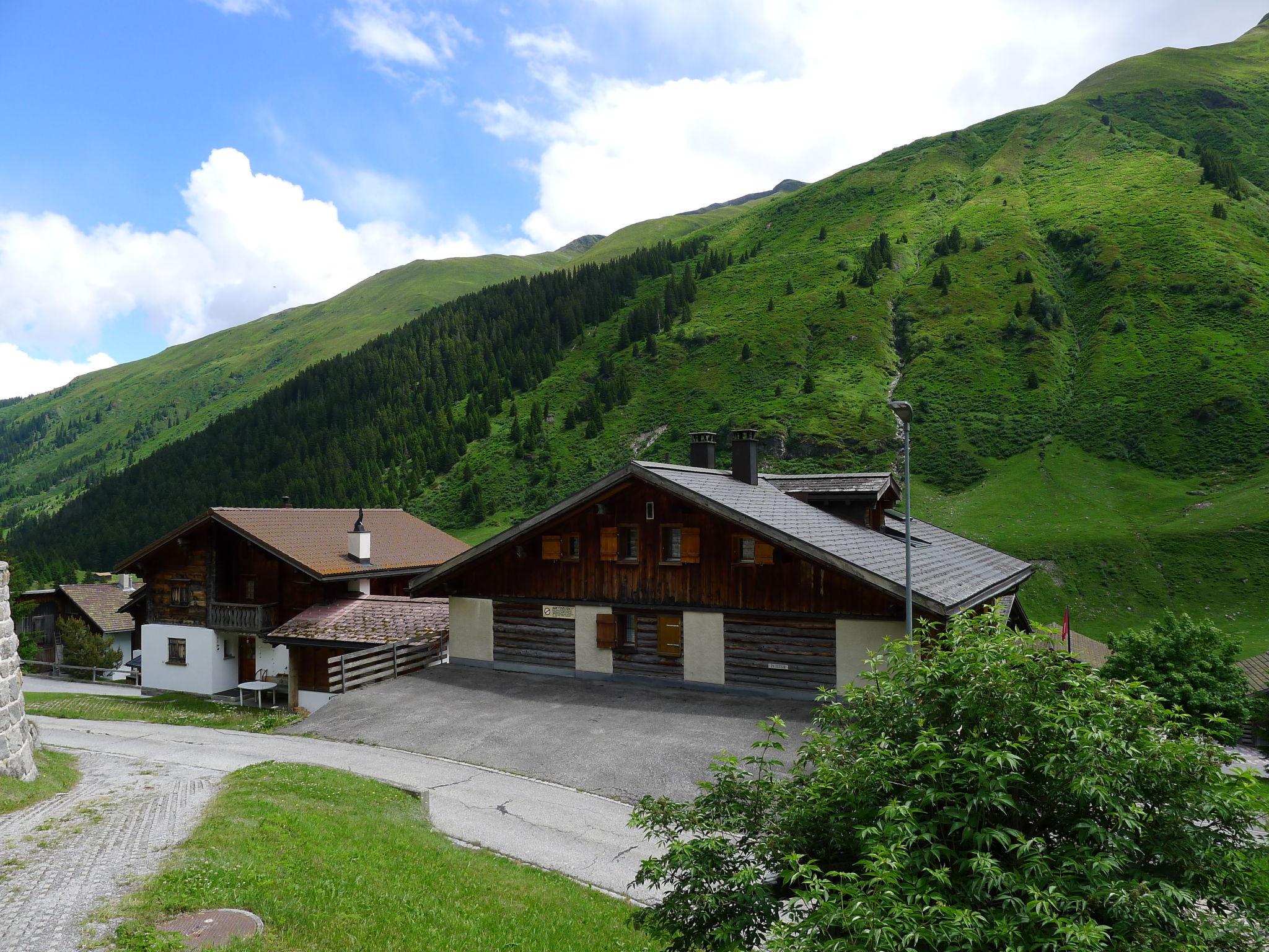 Photo 24 - Appartement de 2 chambres à Tujetsch avec jardin et vues sur la montagne