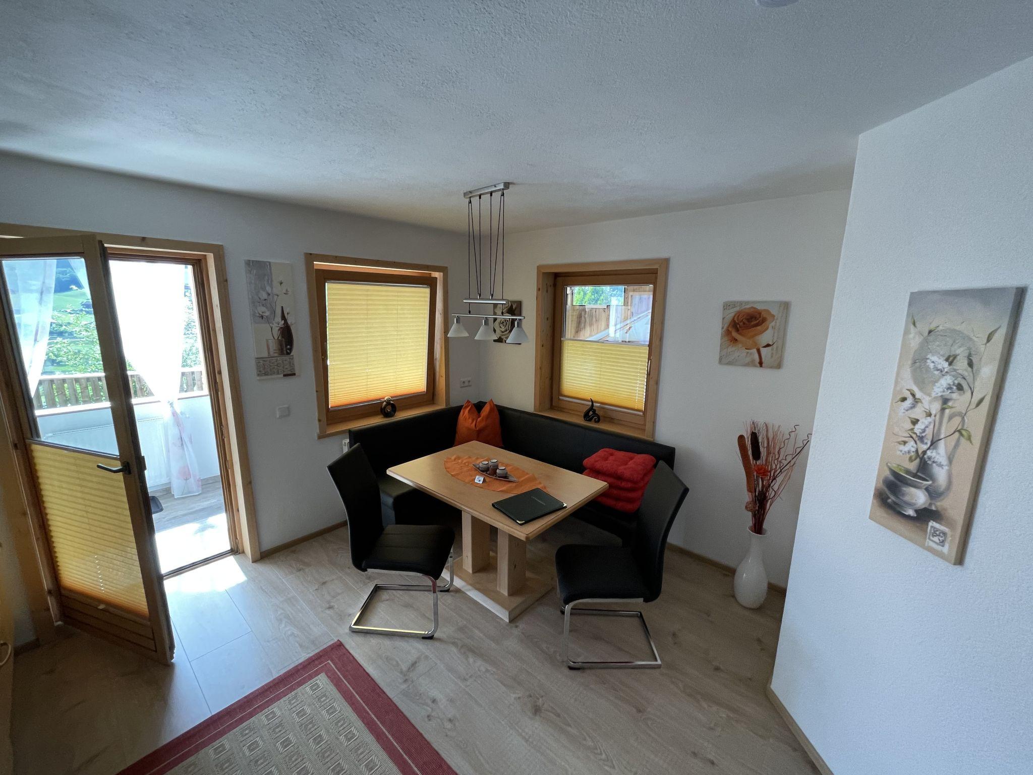 Photo 3 - 2 bedroom Apartment in Hainzenberg with garden and mountain view