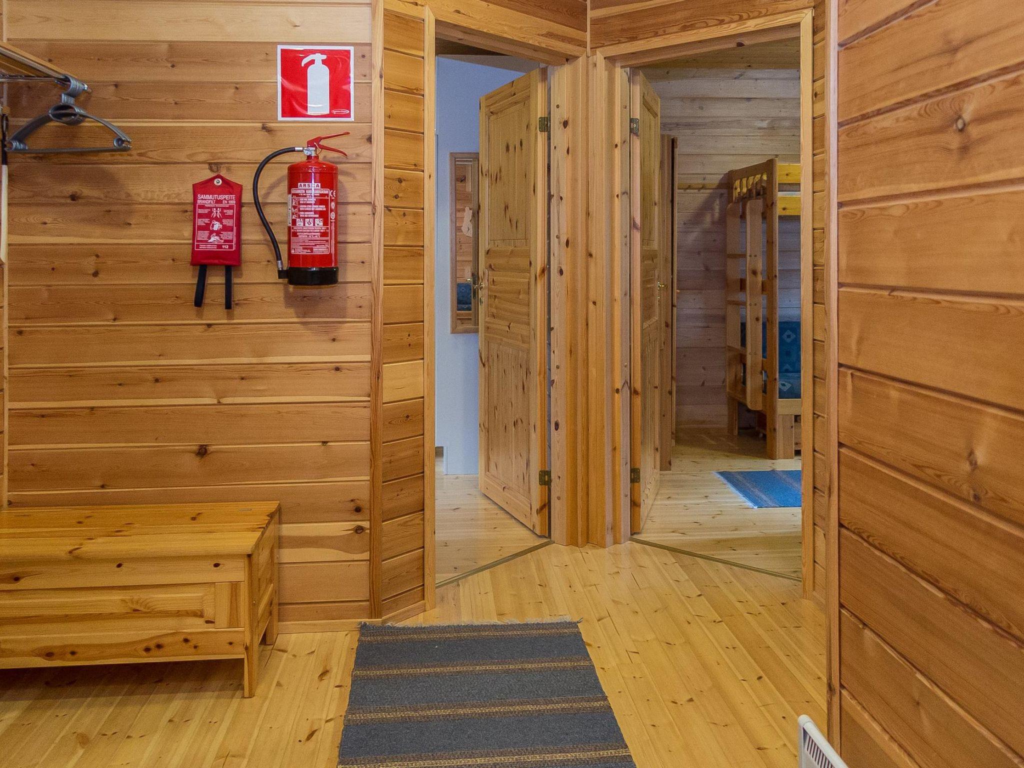 Foto 9 - Casa de 2 habitaciones en Kolari con sauna y vistas a la montaña