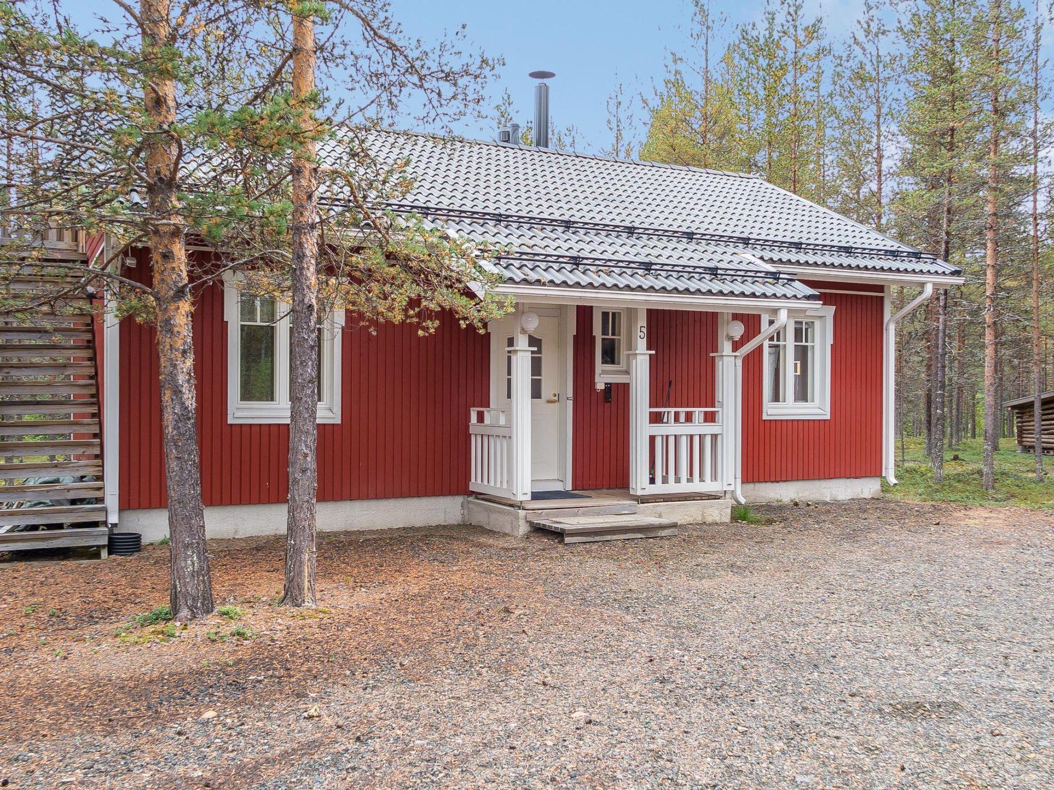 Foto 18 - Casa de 2 habitaciones en Kolari con sauna y vistas a la montaña