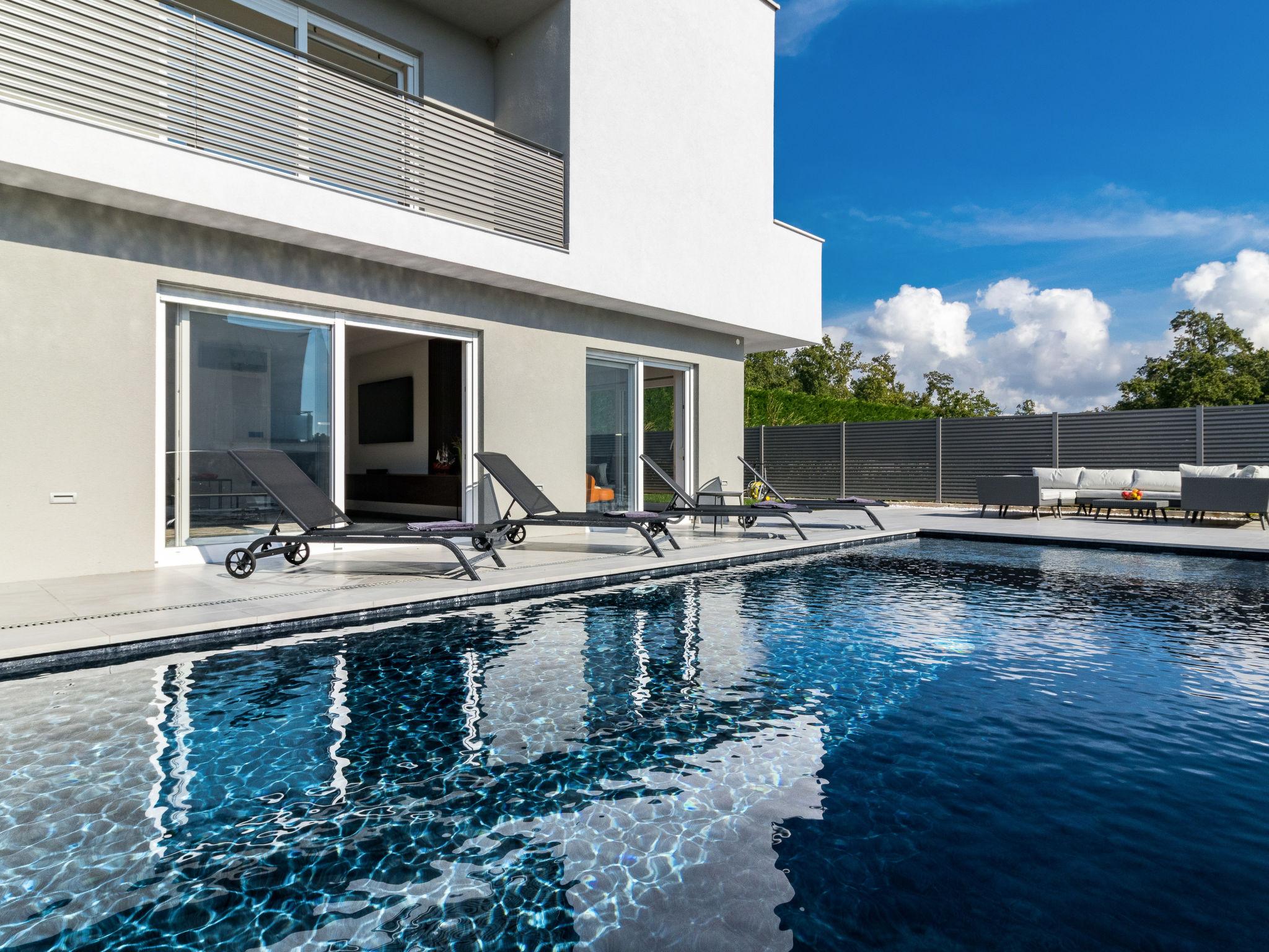 Foto 30 - Casa de 3 habitaciones en Brtonigla con piscina privada y vistas al mar