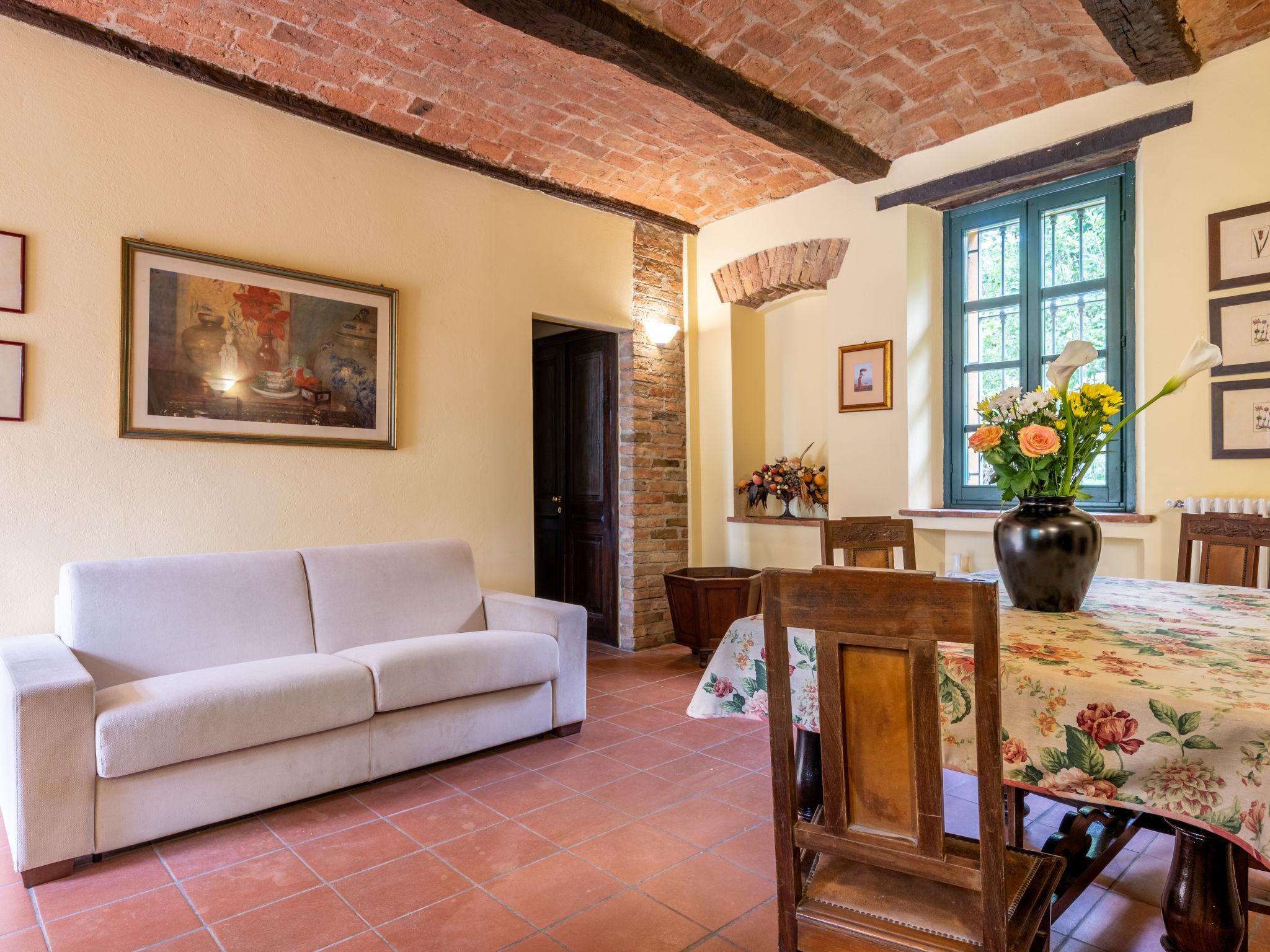 Foto 7 - Apartamento de 1 habitación en Vigliano d'Asti con piscina y jardín