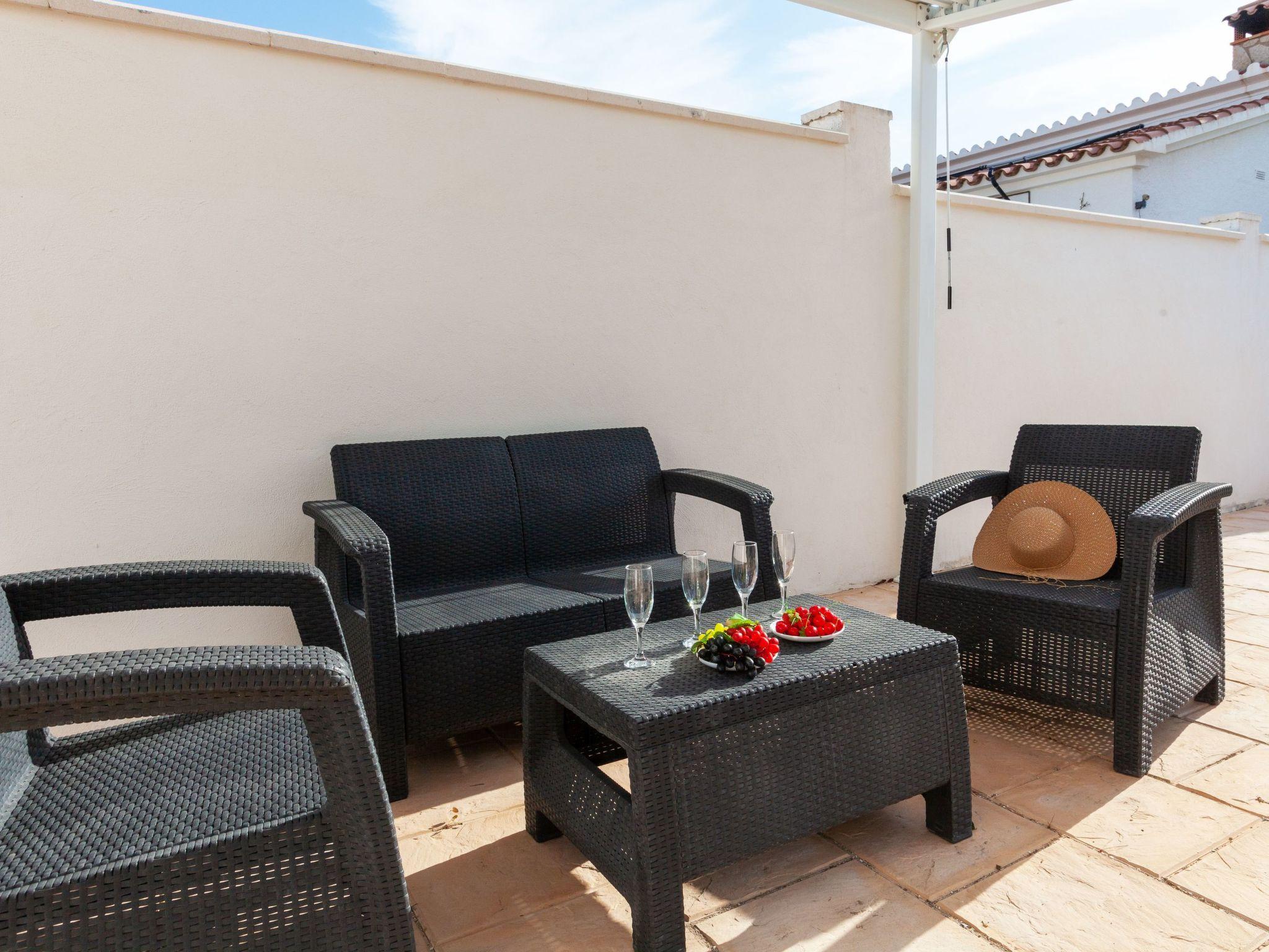 Photo 6 - 3 bedroom House in Mont-roig del Camp with private pool and garden