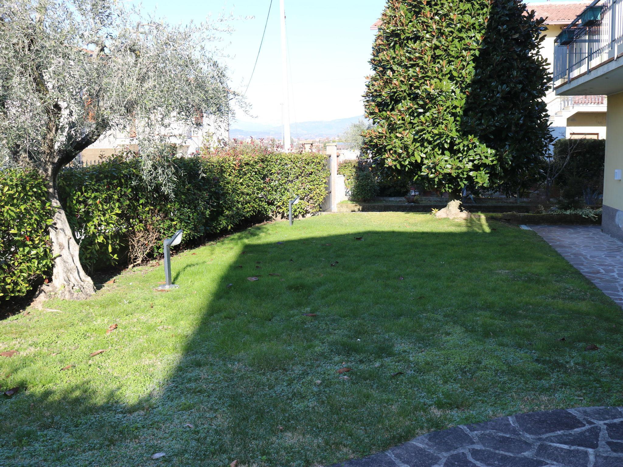 Photo 23 - Maison de 3 chambres à Lazise avec jardin et vues sur la montagne