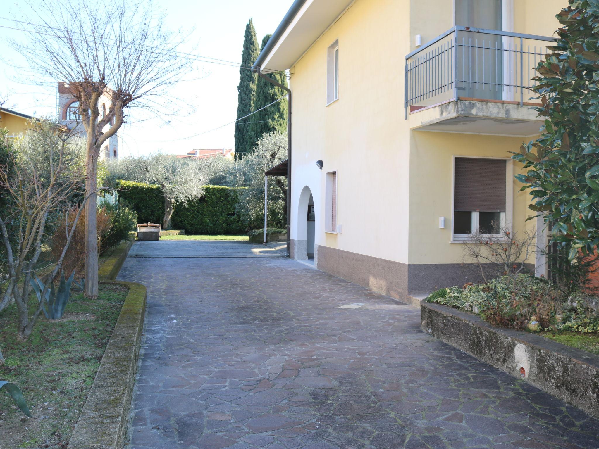Photo 37 - 3 bedroom House in Lazise with garden and mountain view
