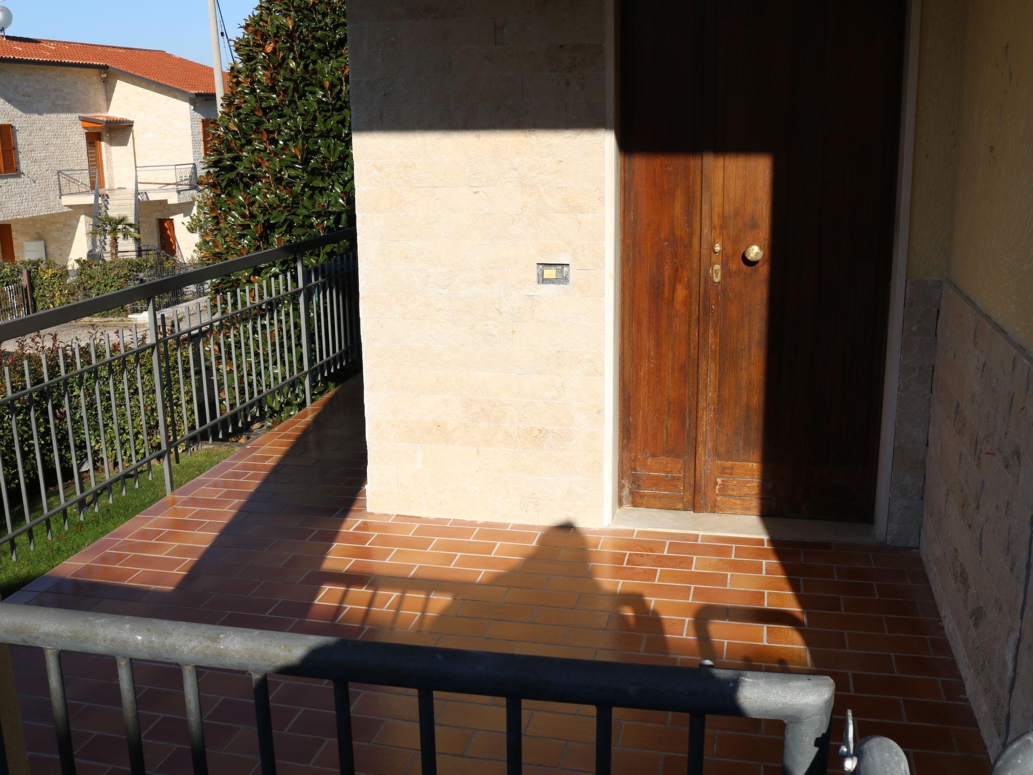 Photo 25 - Maison de 3 chambres à Lazise avec jardin et vues sur la montagne