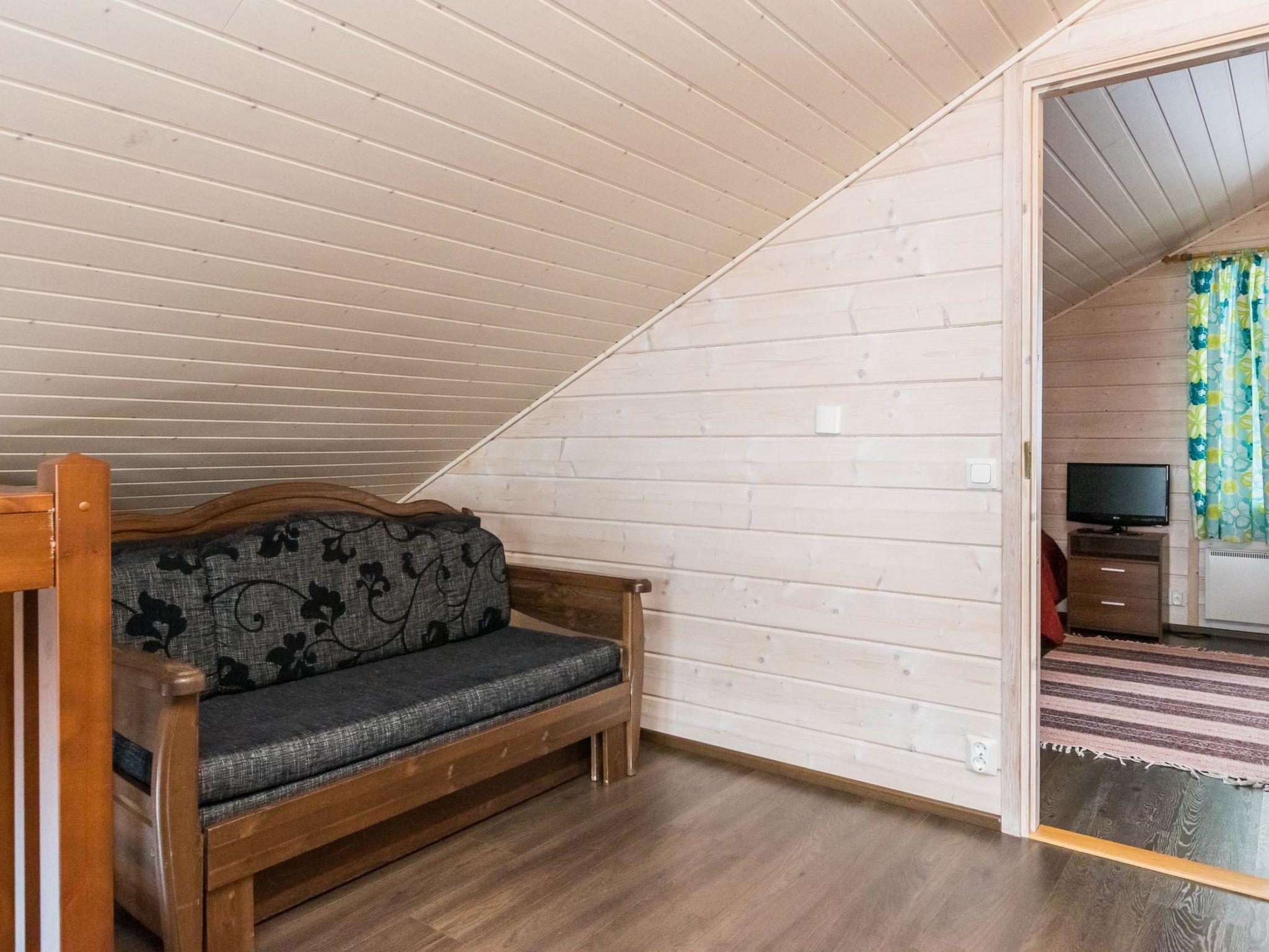 Foto 16 - Casa con 2 camere da letto a Hyrynsalmi con sauna