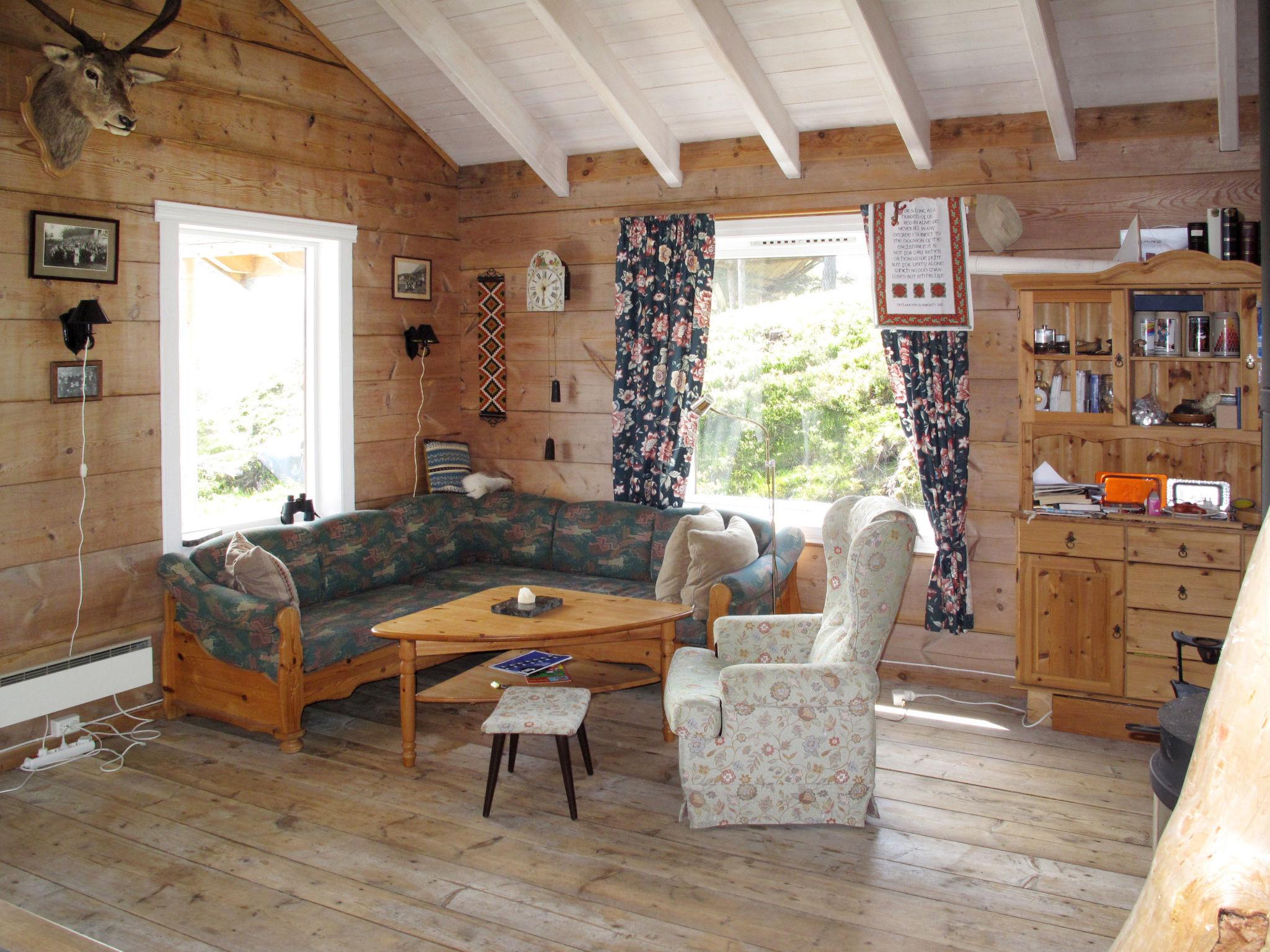 Foto 3 - Casa de 2 quartos em Kinn com terraço e sauna
