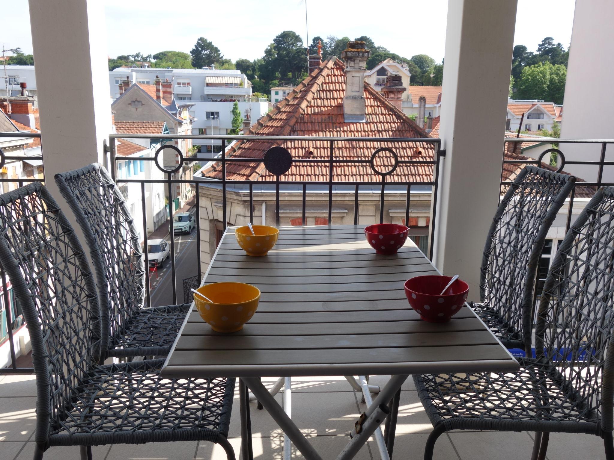 Foto 14 - Apartamento de 2 quartos em Arcachon com terraço