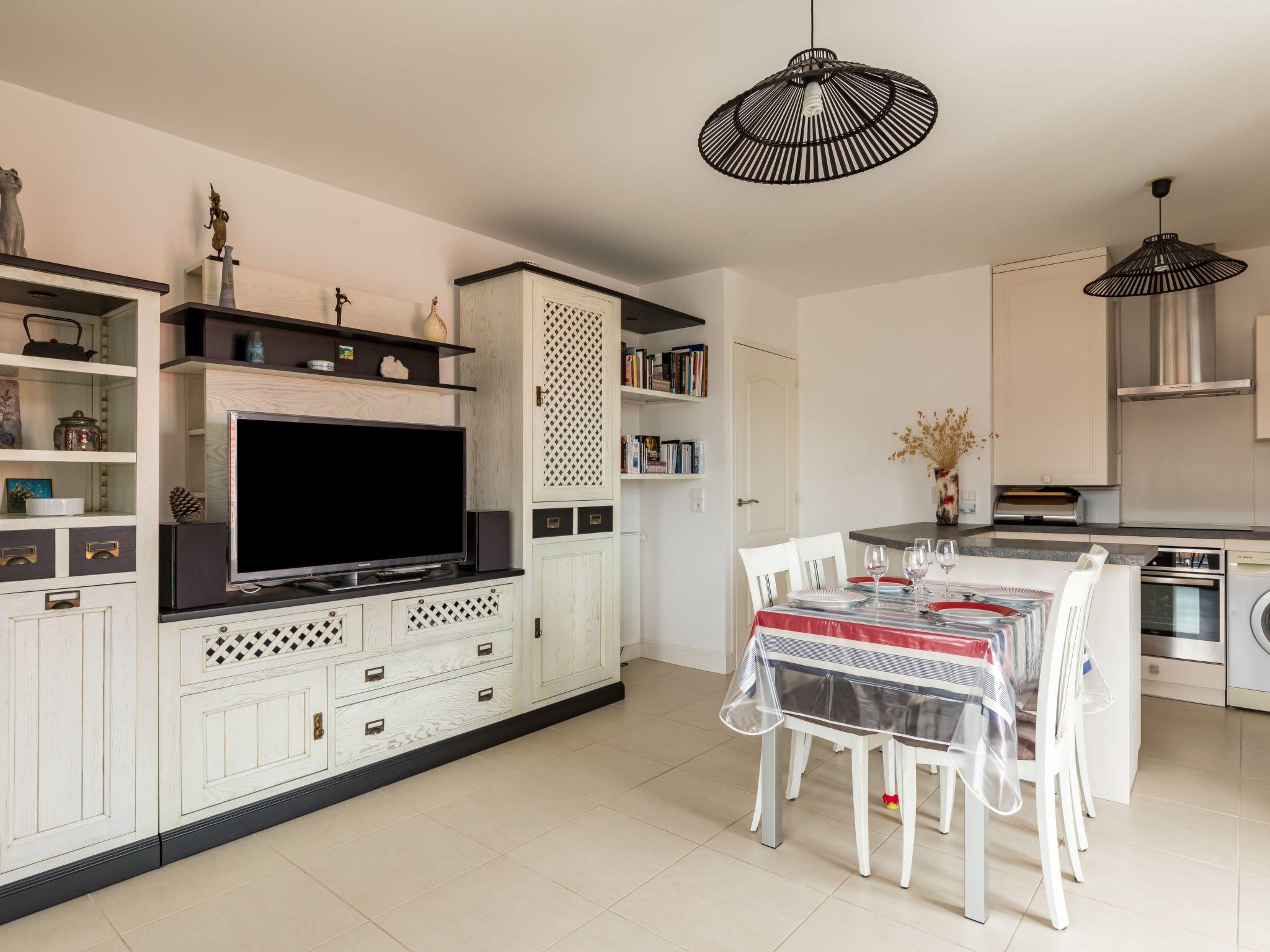 Photo 9 - 2 bedroom Apartment in Arcachon with terrace