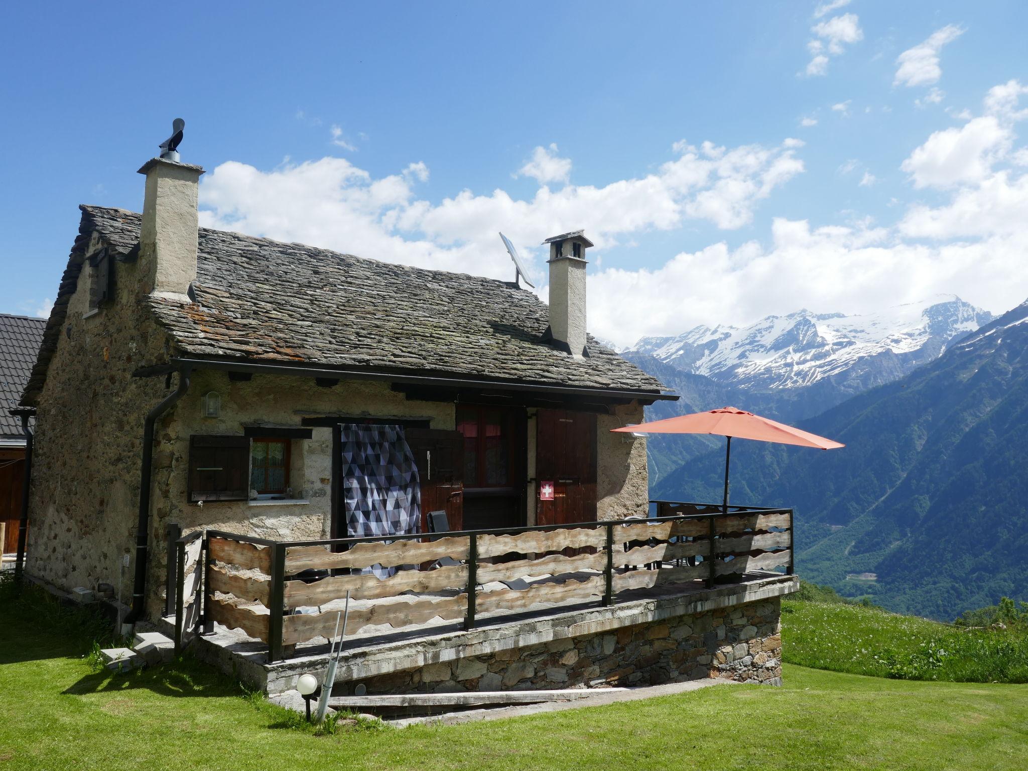 Foto 1 - Casa en Acquarossa con terraza y vistas a la montaña