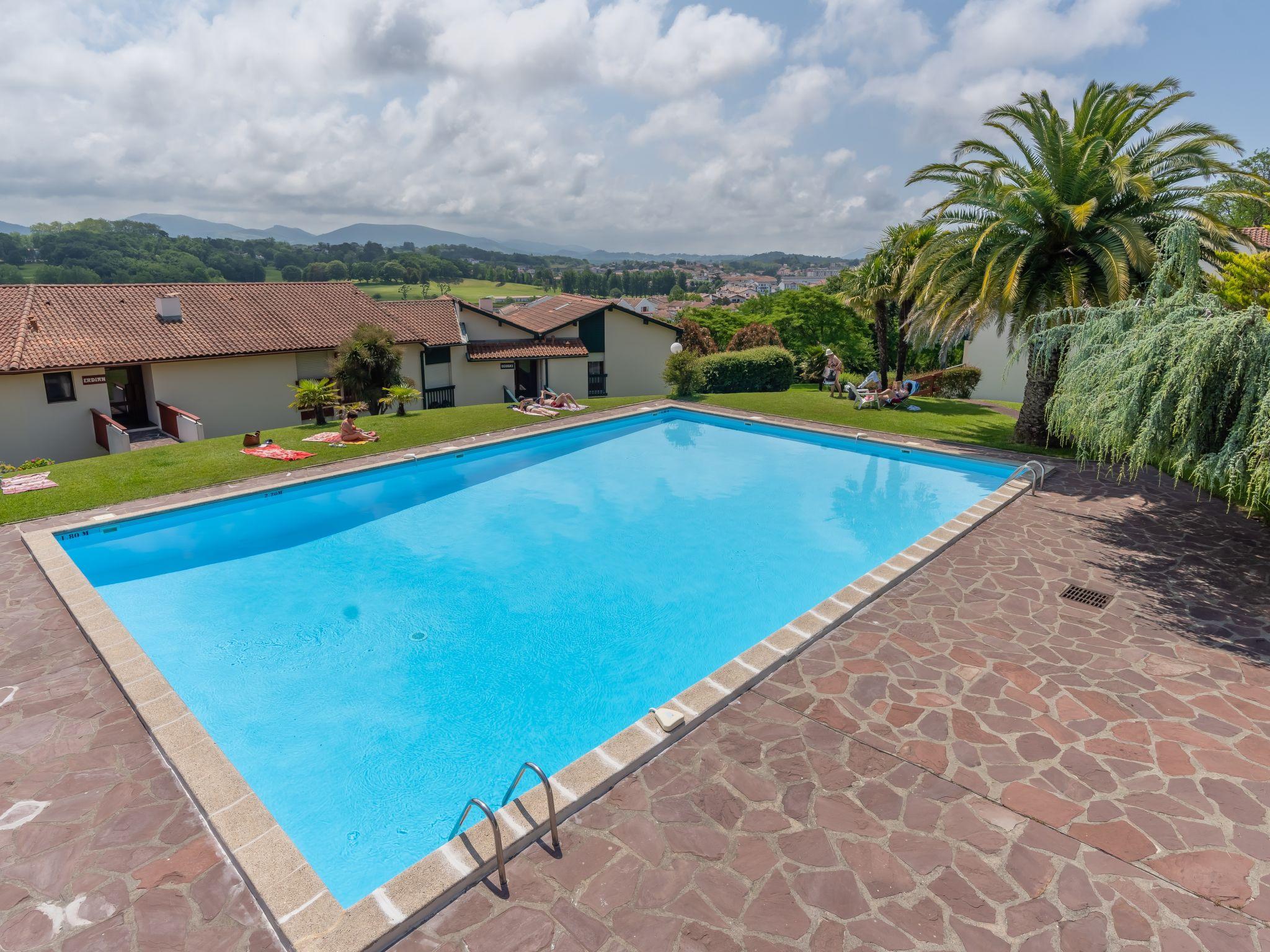 Foto 21 - Apartamento en Saint-Jean-de-Luz con piscina y vistas al mar