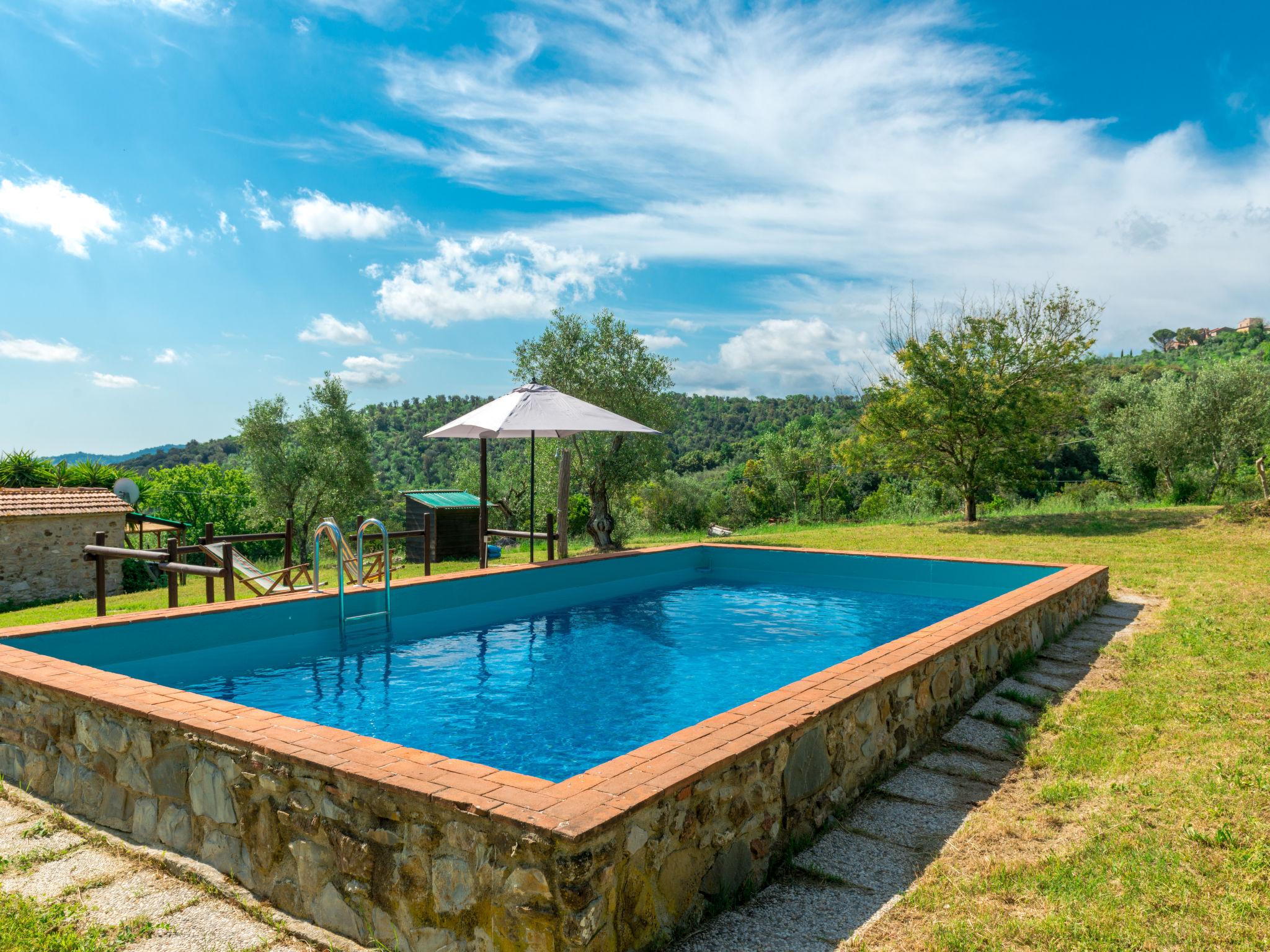 Foto 3 - Casa de 3 habitaciones en Gavorrano con piscina privada y jardín
