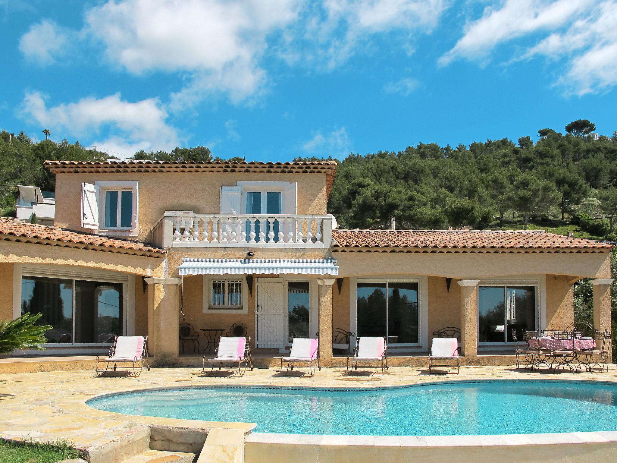 Photo 20 - Maison de 5 chambres à Carqueiranne avec piscine privée et jardin