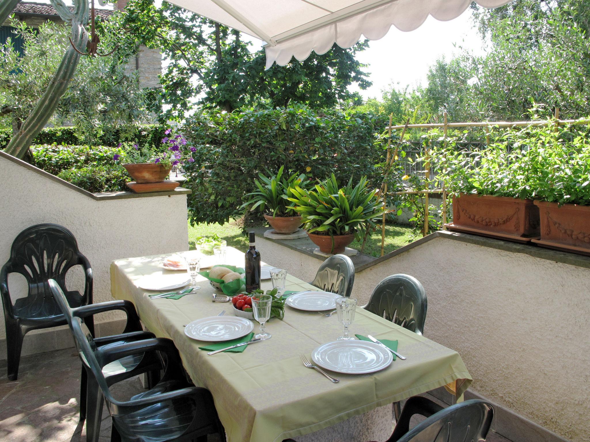 Photo 2 - 3 bedroom Apartment in Montignoso with garden