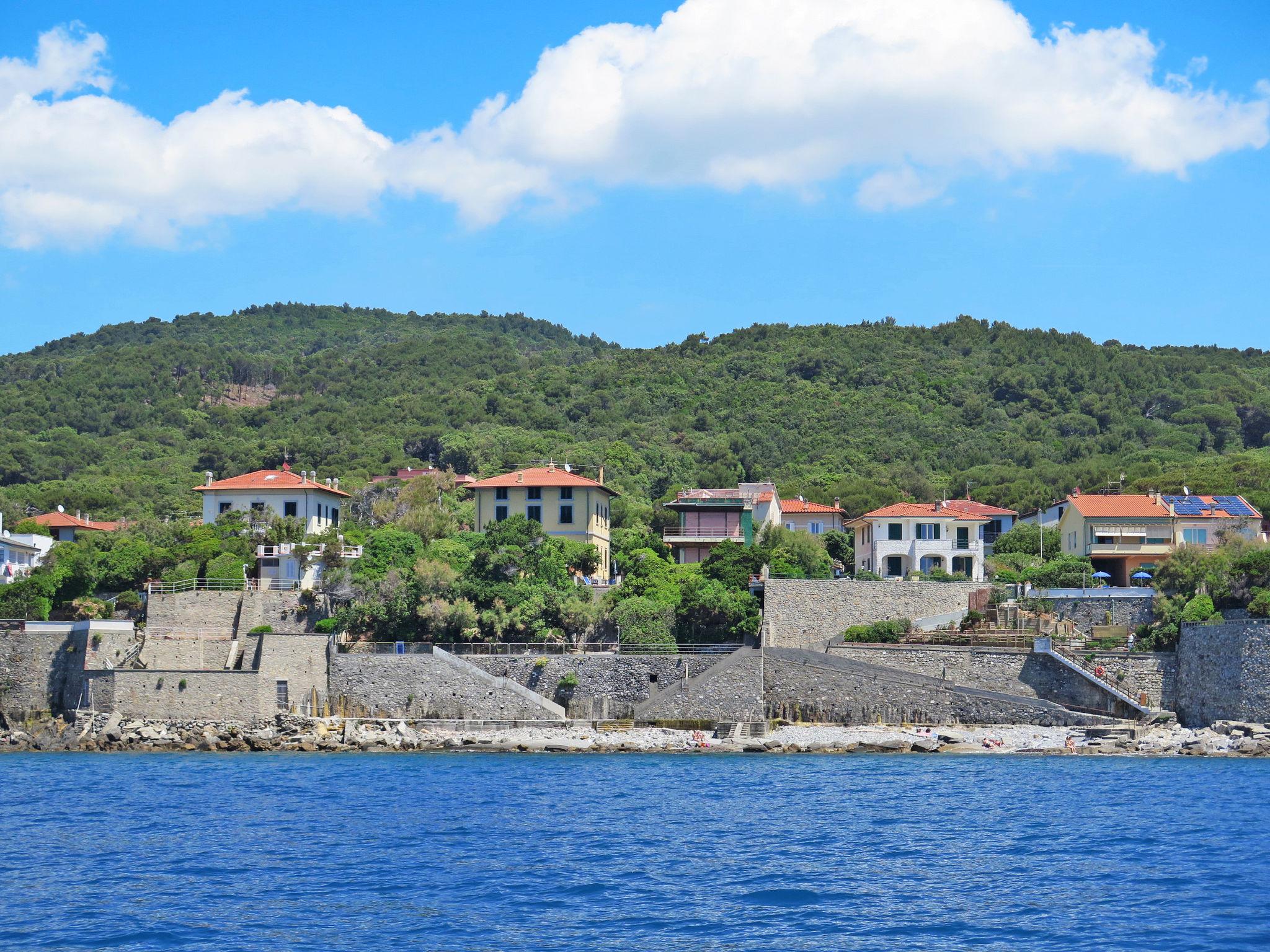 Photo 29 - Maison de 4 chambres à Livourne avec jardin et vues à la mer