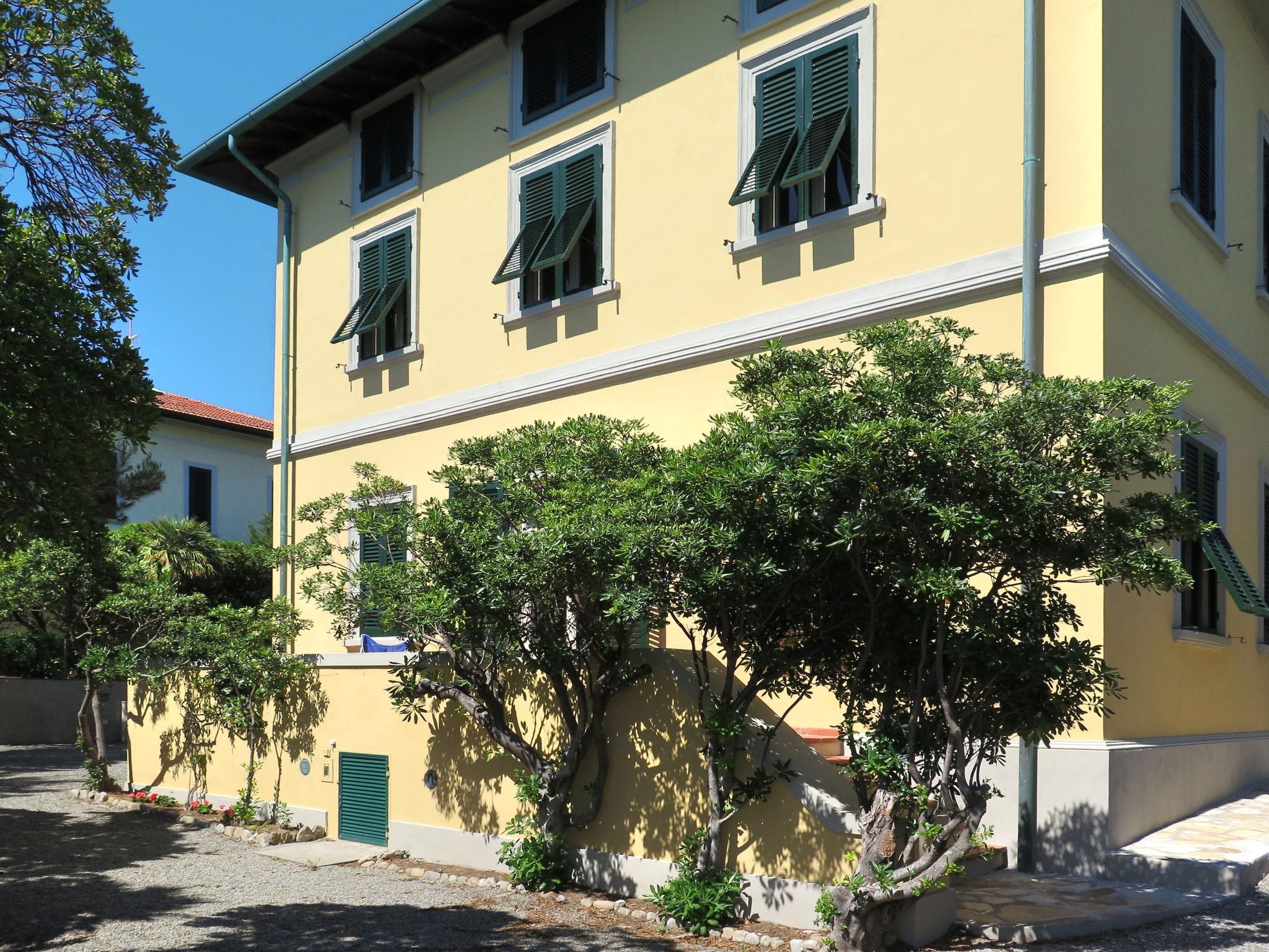 Foto 38 - Haus mit 4 Schlafzimmern in Livorno mit garten und blick aufs meer