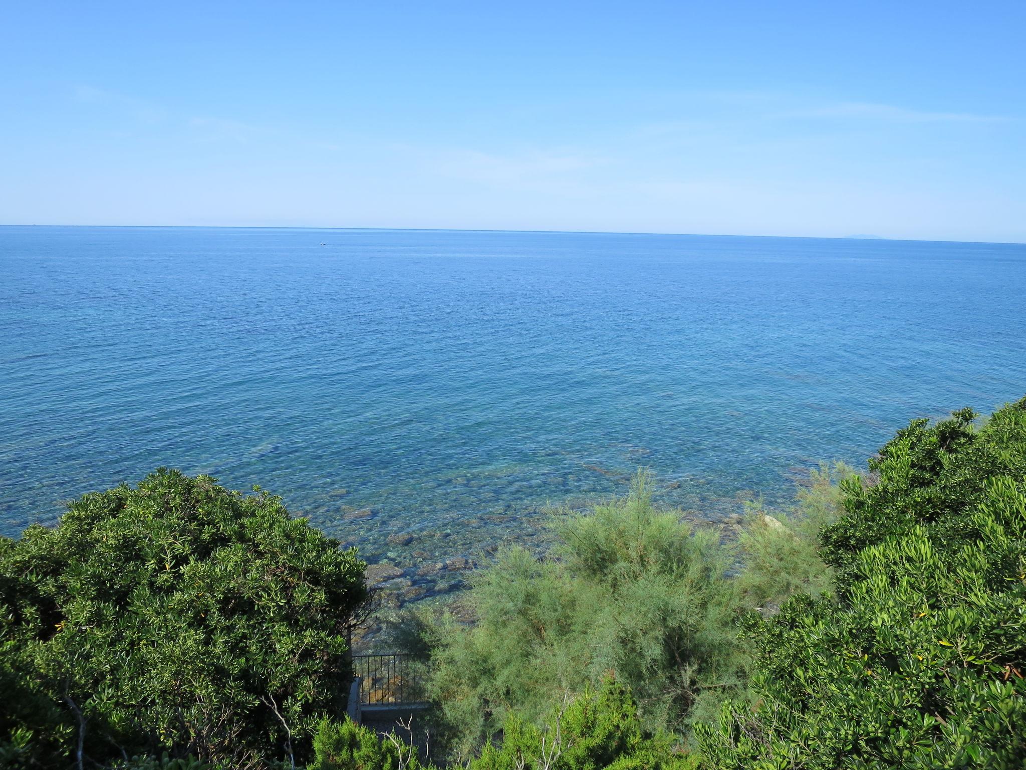 Foto 44 - Casa de 4 quartos em Livorno com jardim e vistas do mar